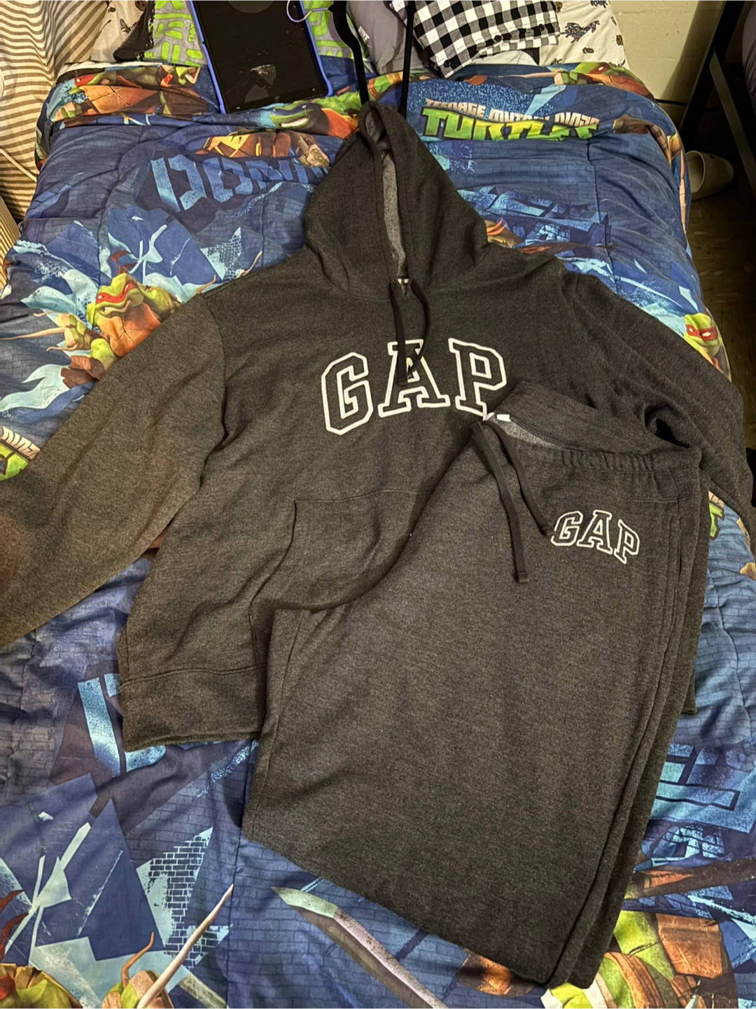Women’s GAP Gray Matching Set