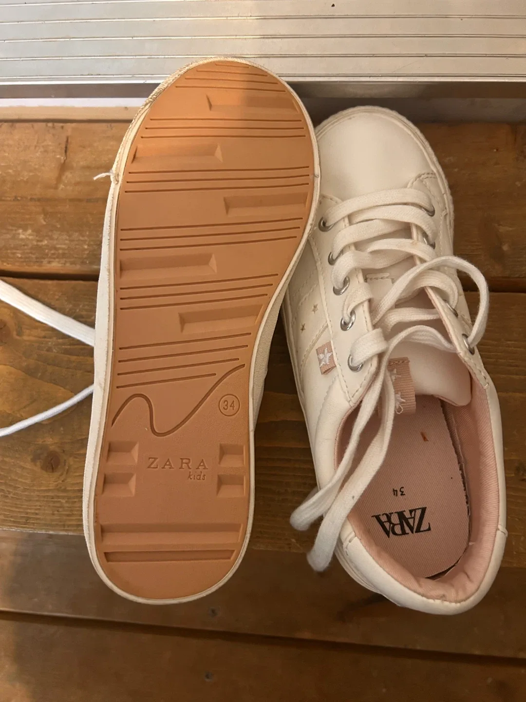 Zara Kids Girl's Sneakers - Size 34 image indicator(3)