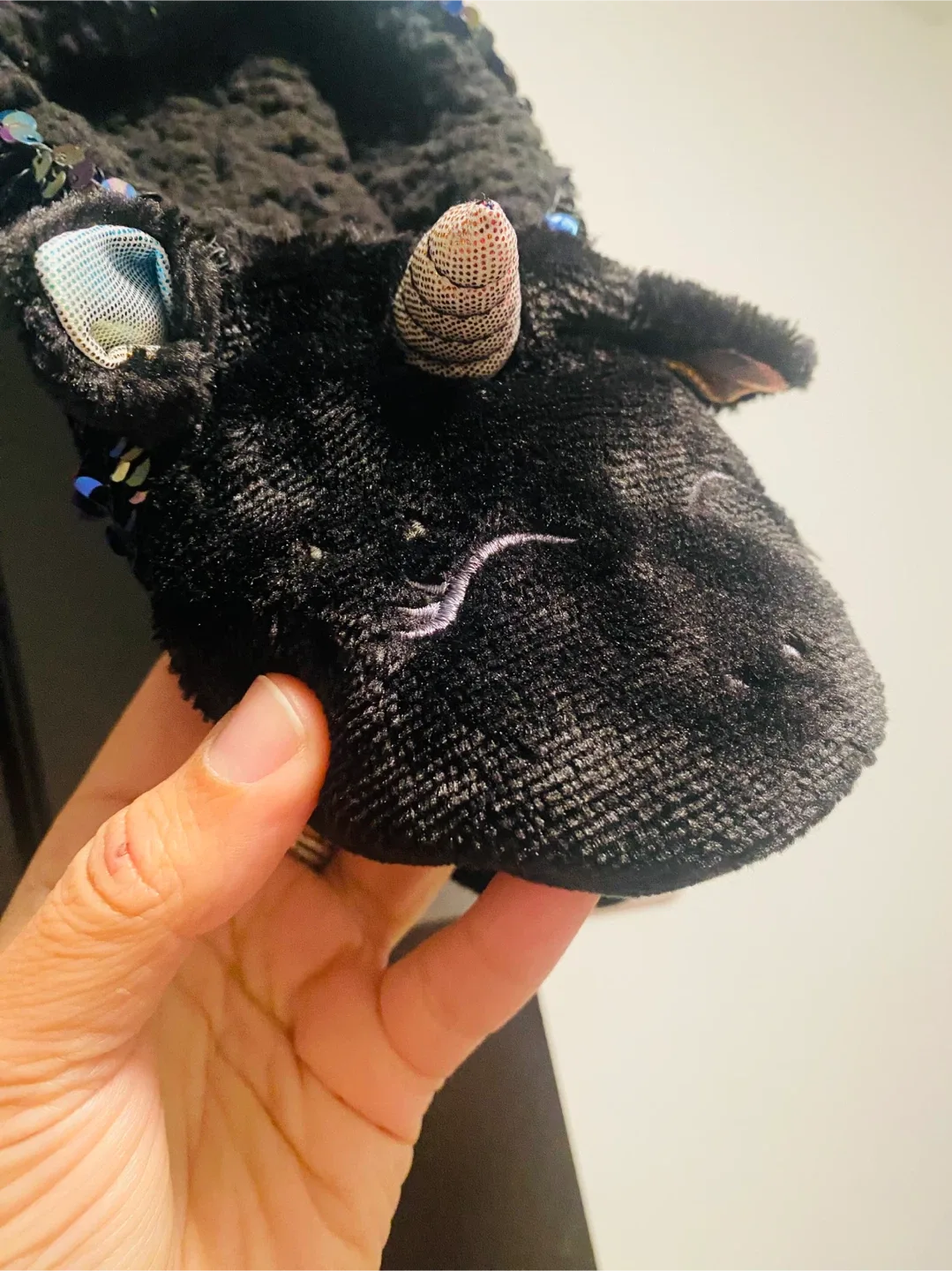 New Unicorn Slipper Socks - Size M/L (8-10) image indicator(3)