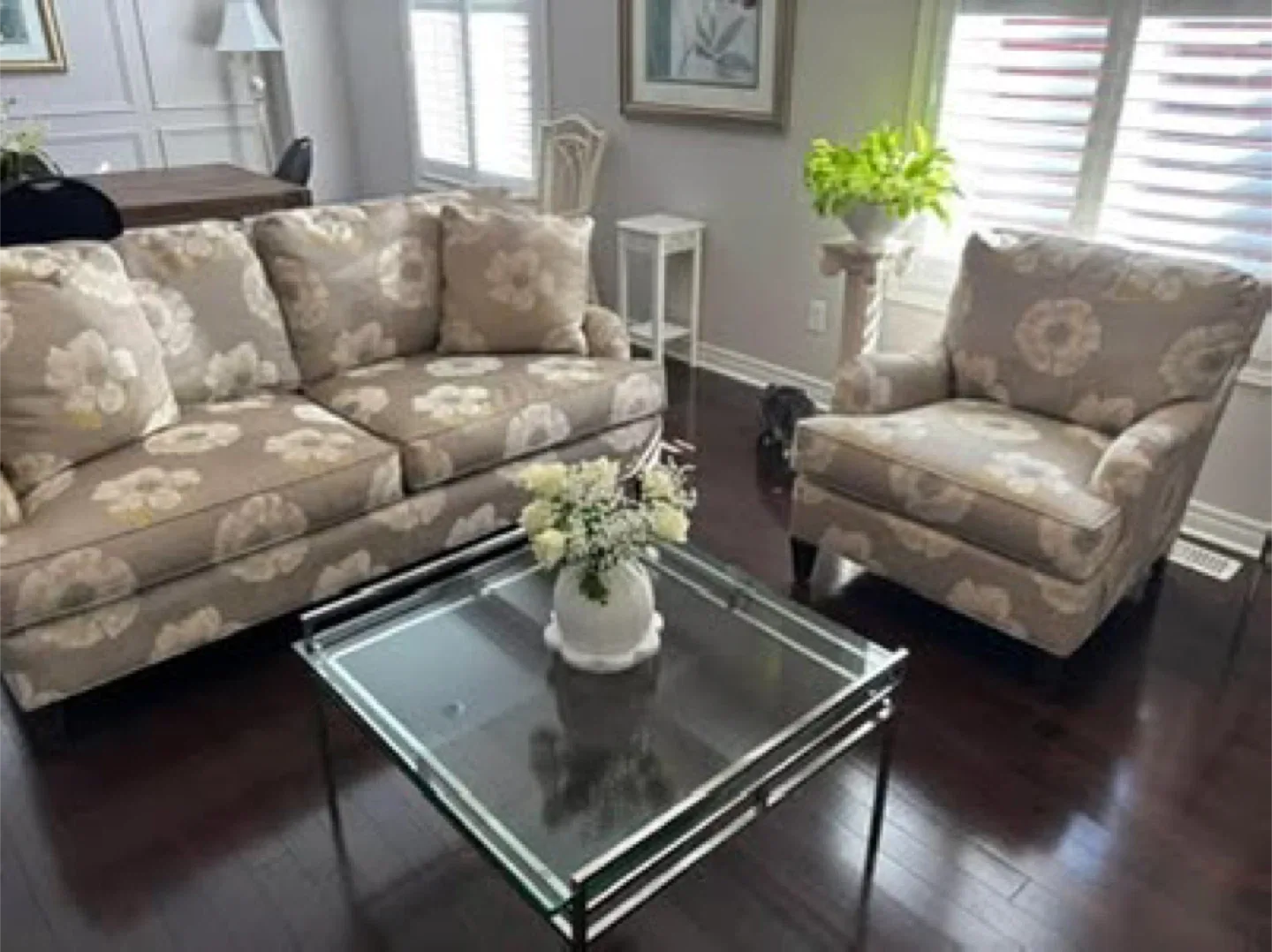 Glass & Chrome Coffee Table and End Table image indicator(2)