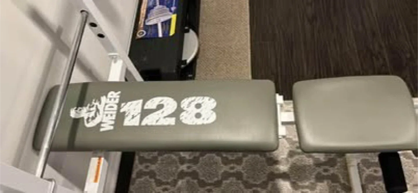 Weider 128 Bench & Standard Cast Iron Weight Set image indicator(4)