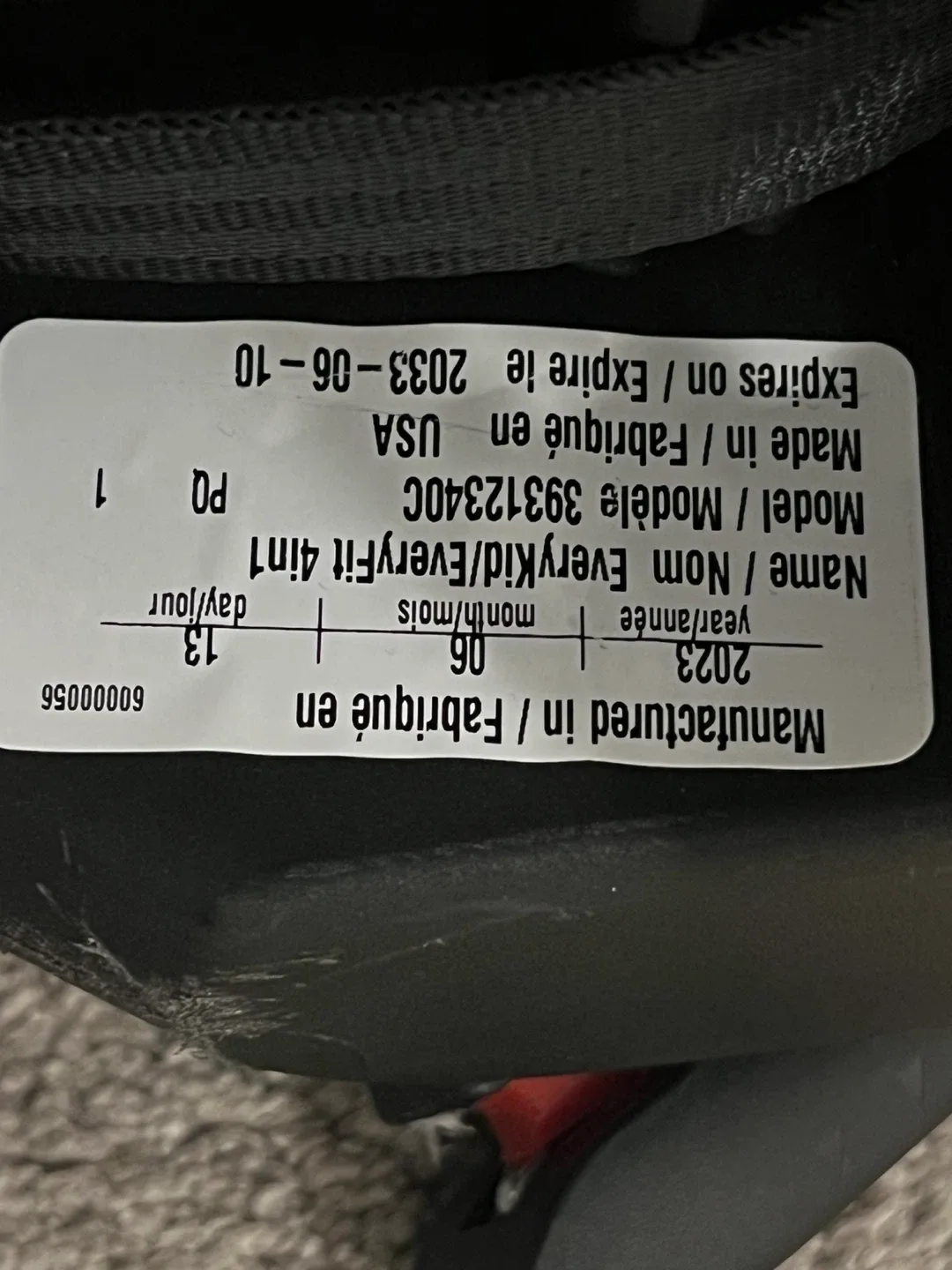 Evenflo EveryKid 4-in-1 Convertible Car Seat - Expiry, 2033) image indicator(2)