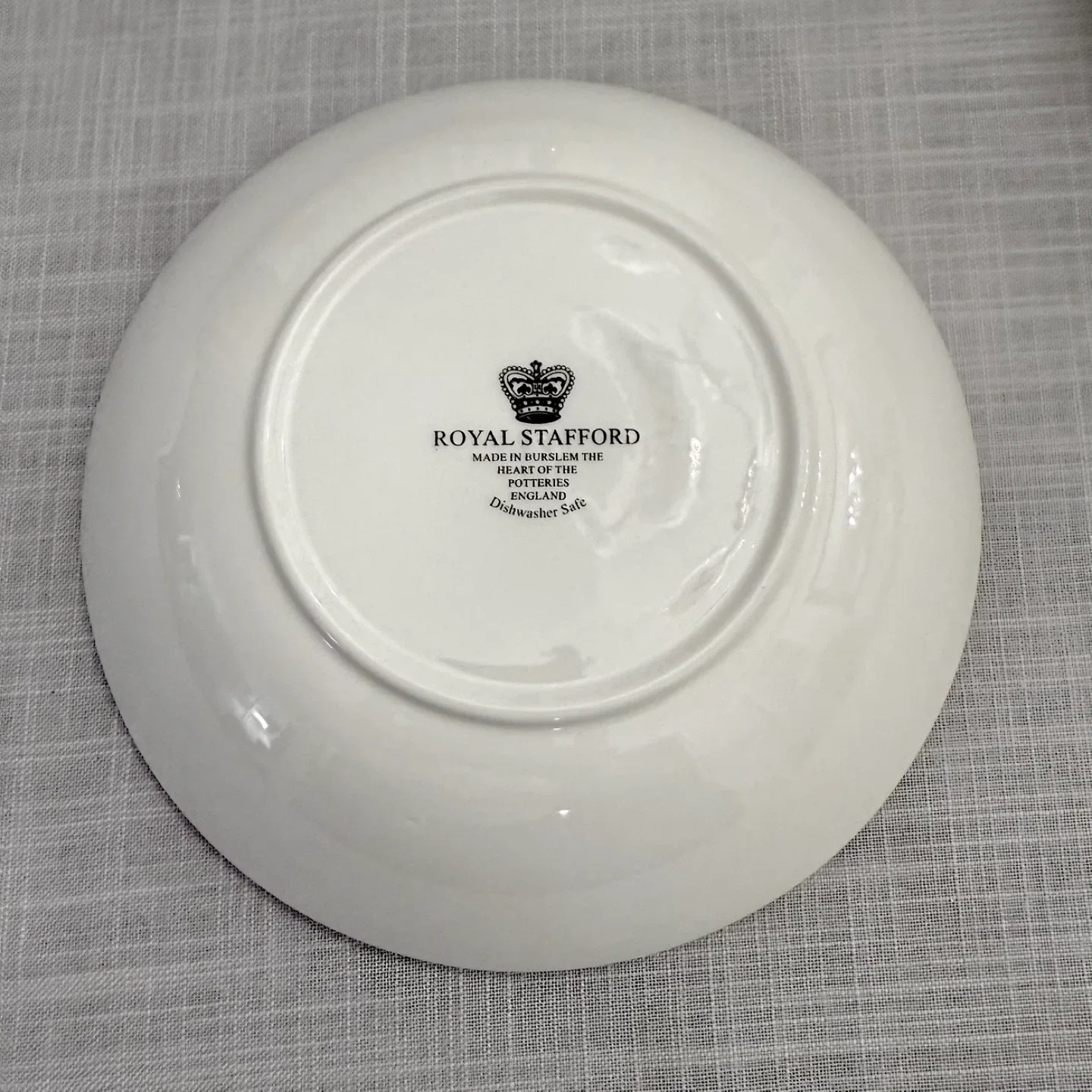 Set of 6 Royal Stafford Black Asiatic Pheasant bowls image indicator(4)