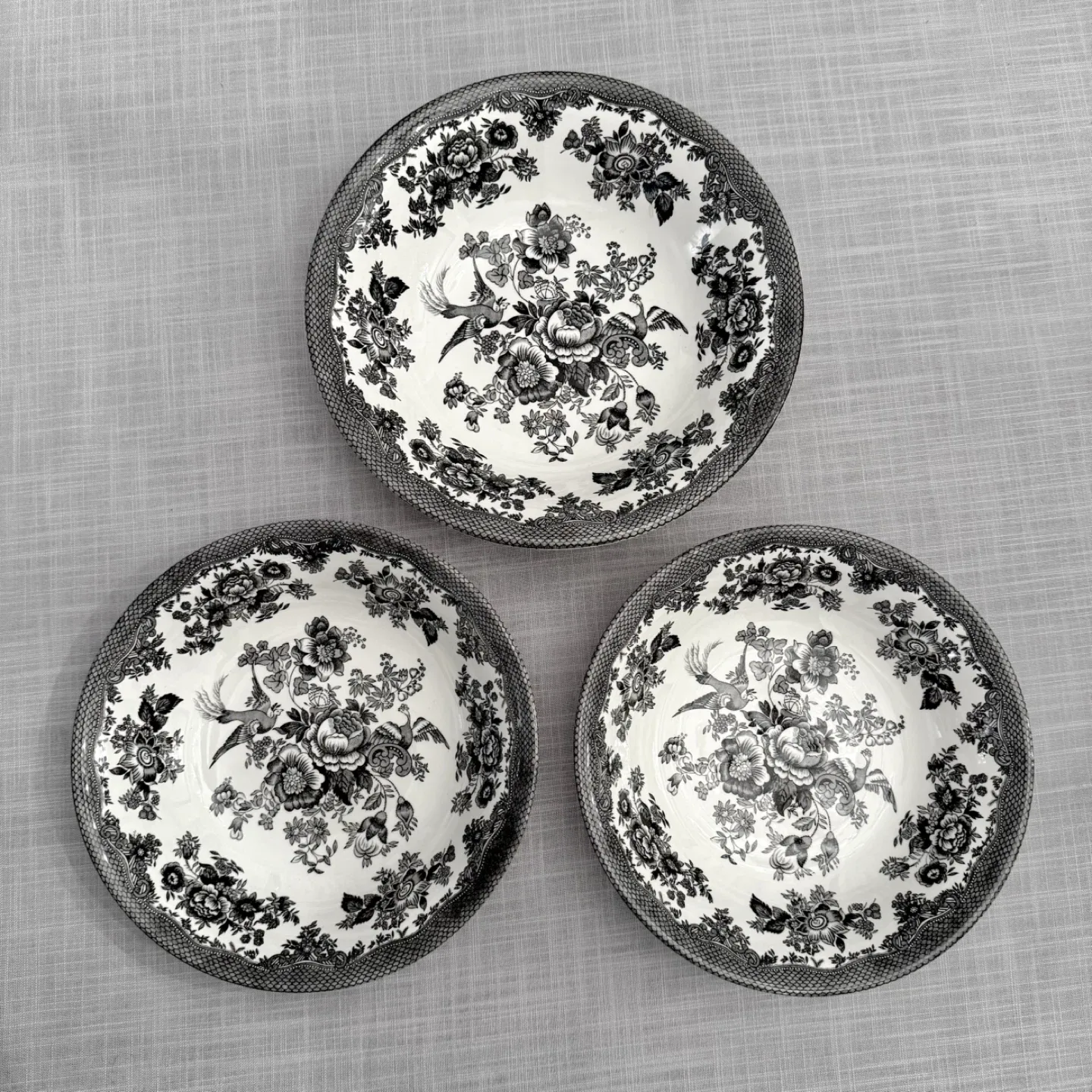 Royal Stafford Large bowls (see prices) thumbnail