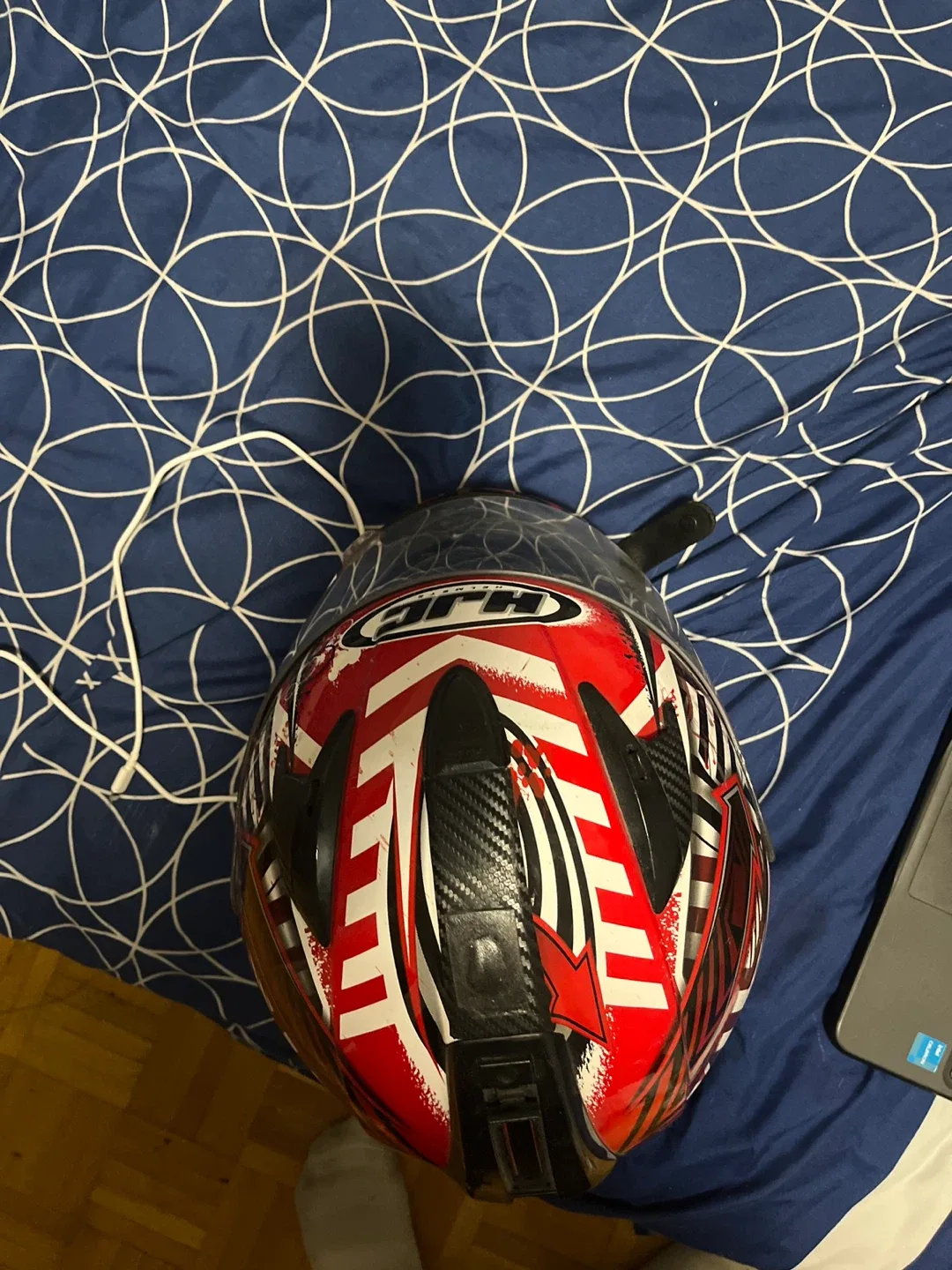 HJC Motorcycle Helmet - Red & White image indicator(3)