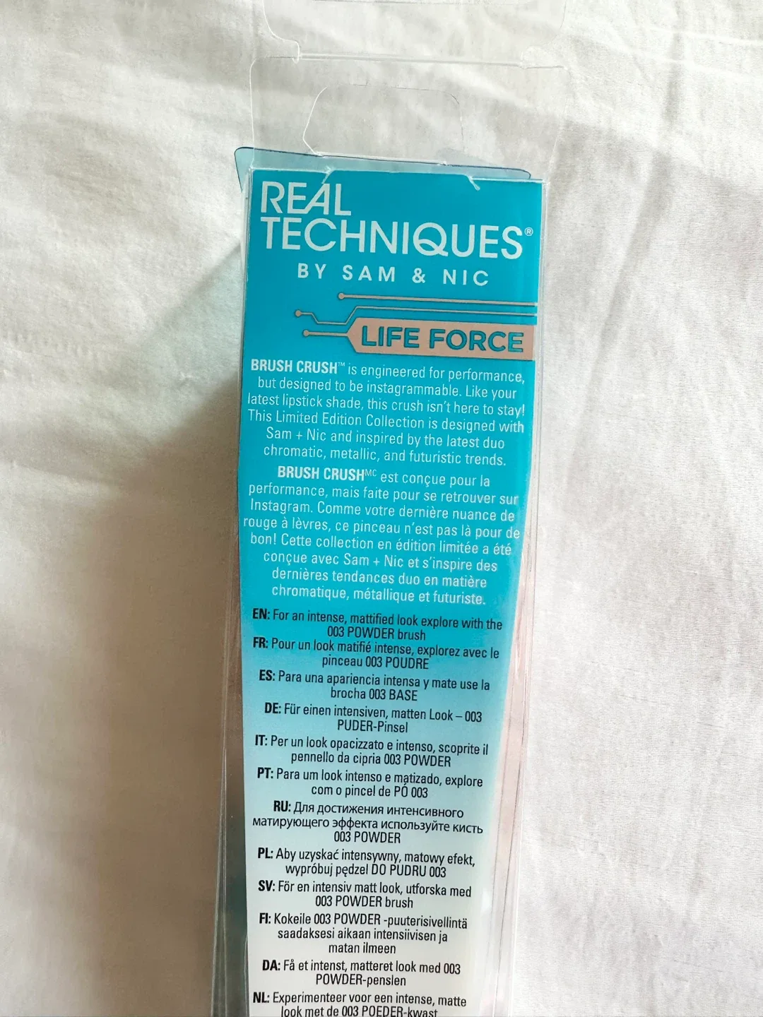 Real Techniques Brush Crush Limited Edition image indicator(4)