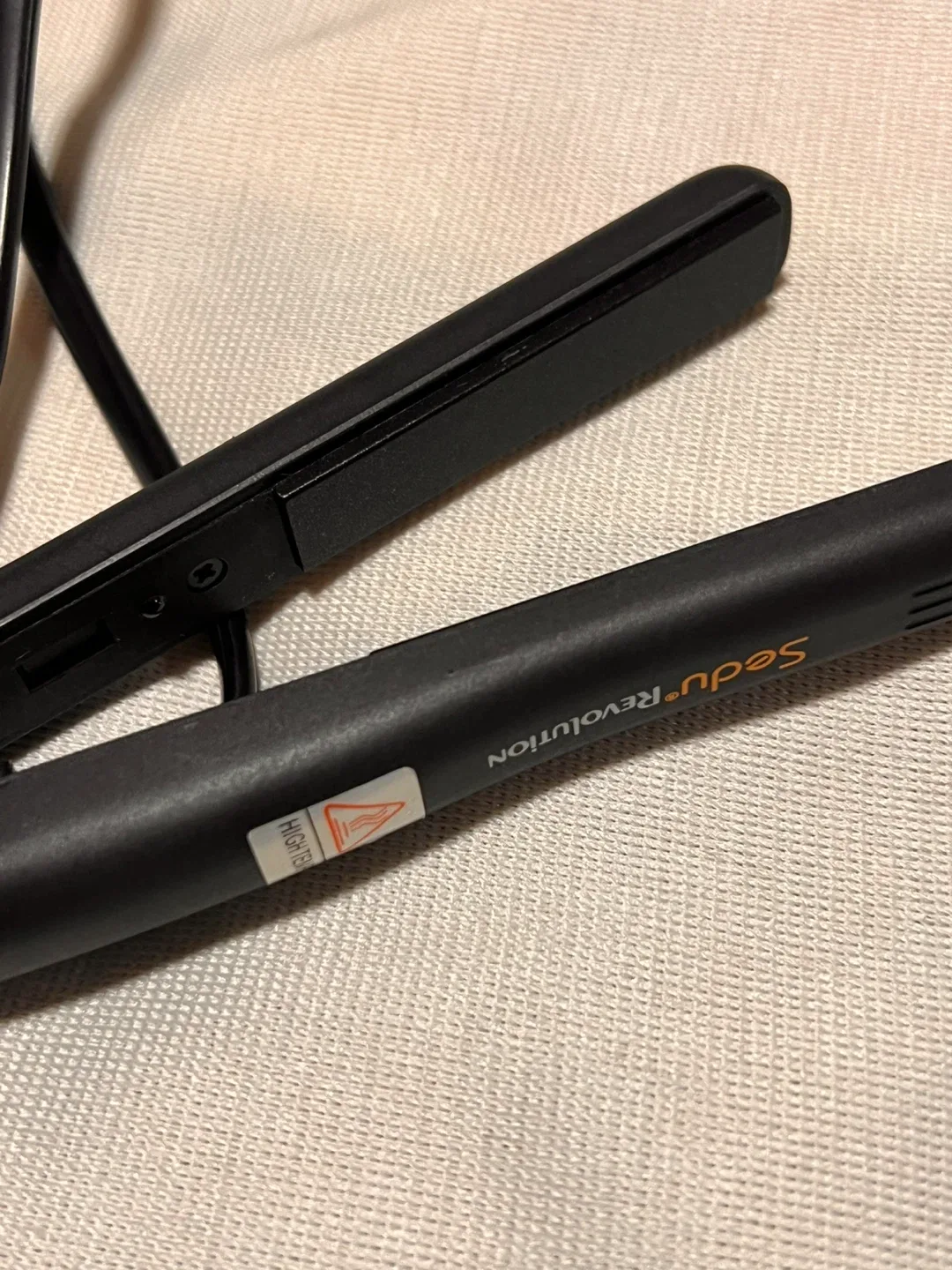 Mini Hair Straightener for Purse - Sedu brand thumbnail