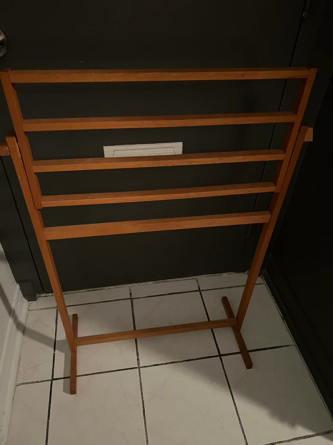 Tapestry/sewing swing frame, towel rack, quilt rack image indicator(2)