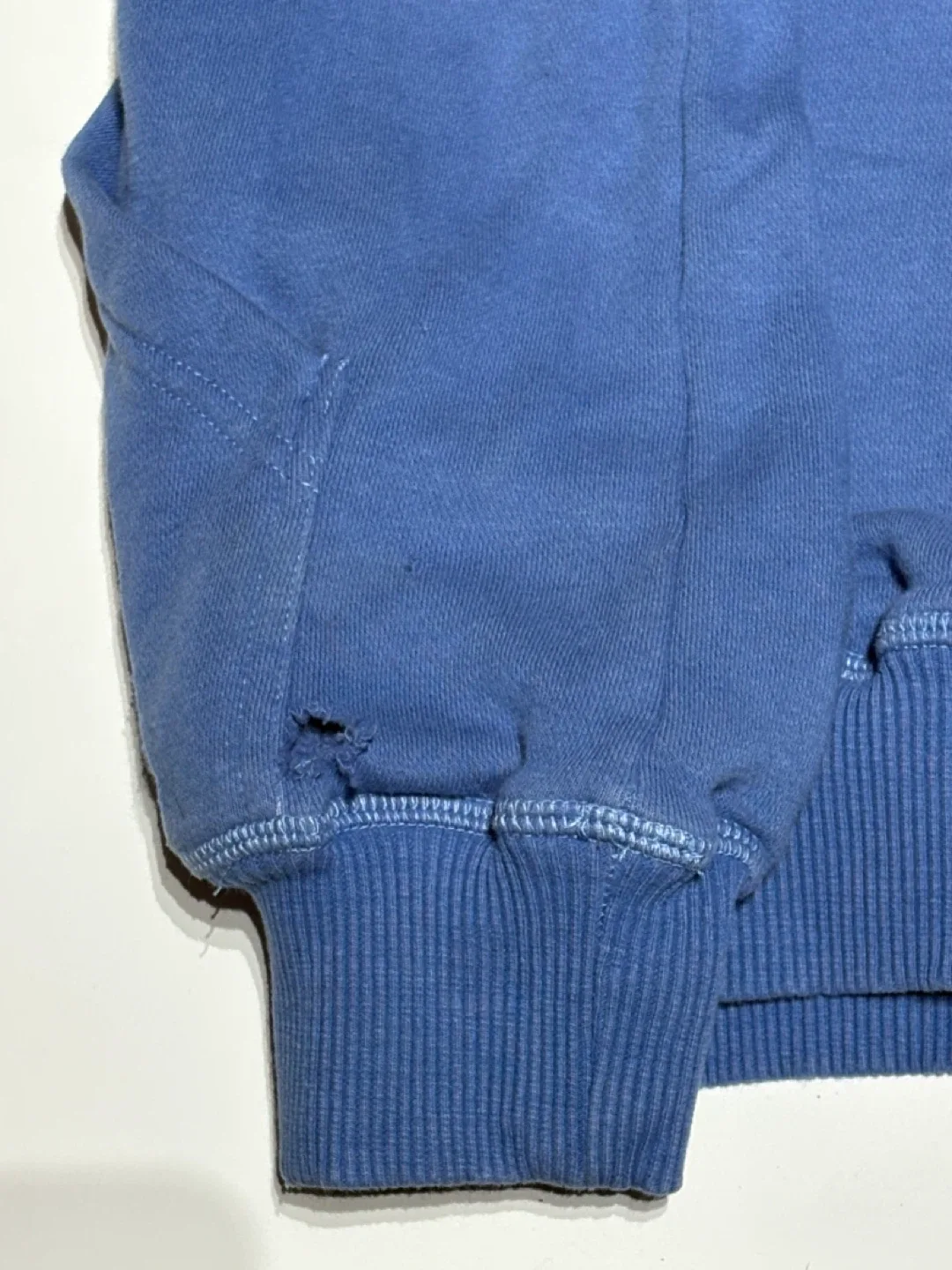 Champion Authentic Athleticwear Hoodie - Size LT image indicator(4)