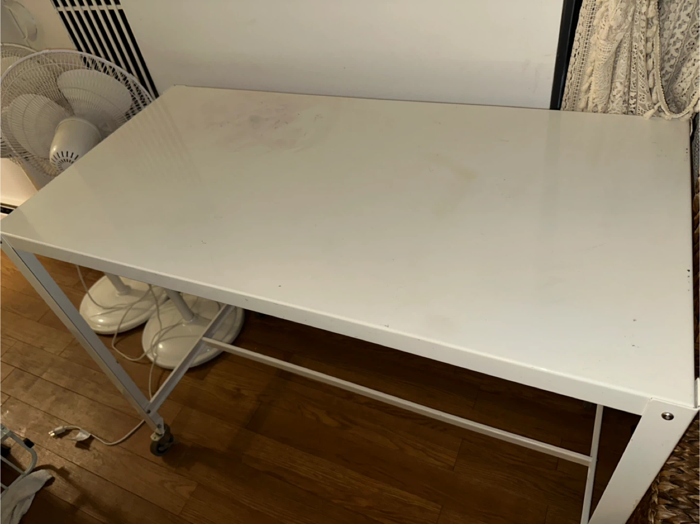 White Rolling Desk - photo 4