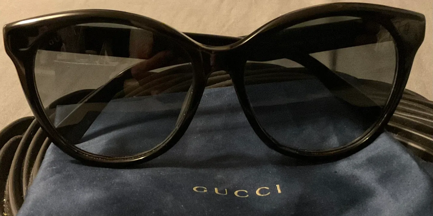 Authentic GUCCI GG1171SK 002 thumbnail