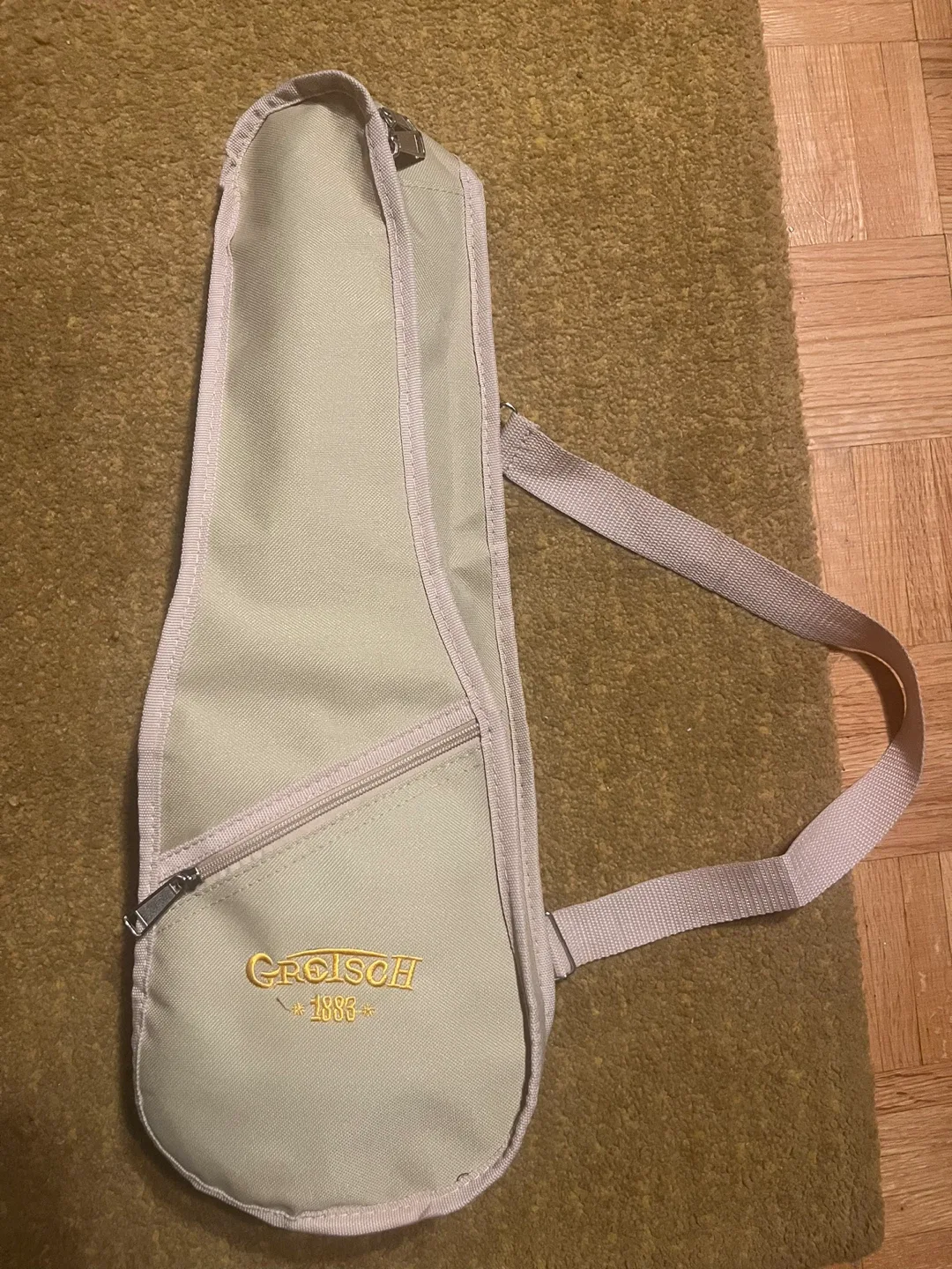 Gretsch Ukulele with Gig Bag image indicator(3)