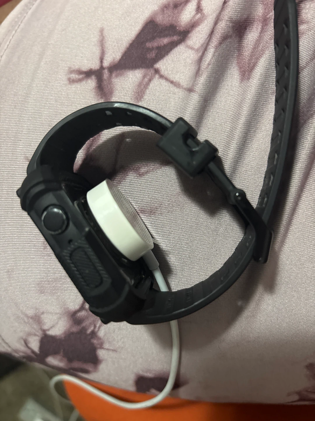 Series 7 Apple Watch for sell - photo 3