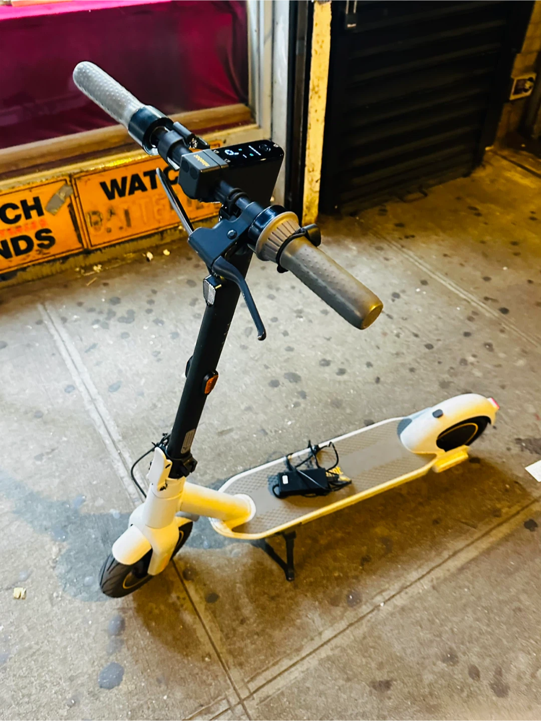 Segway Ninebot E22 Electric Kick Scooter - photo 5