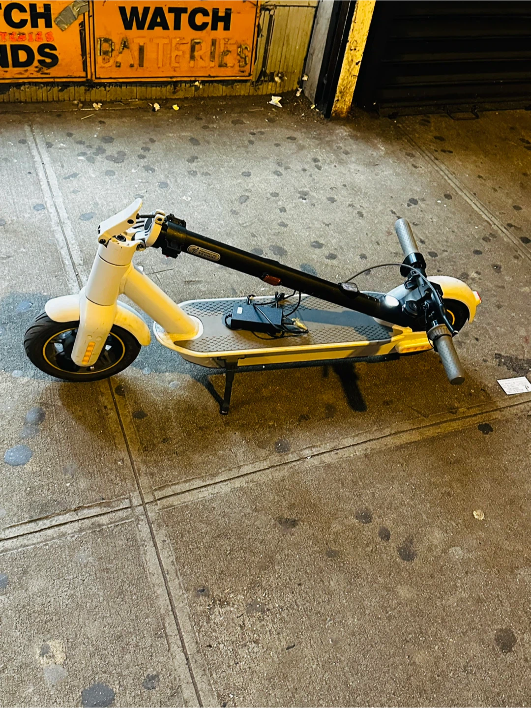 Segway Ninebot E22 Electric Kick Scooter - photo 2