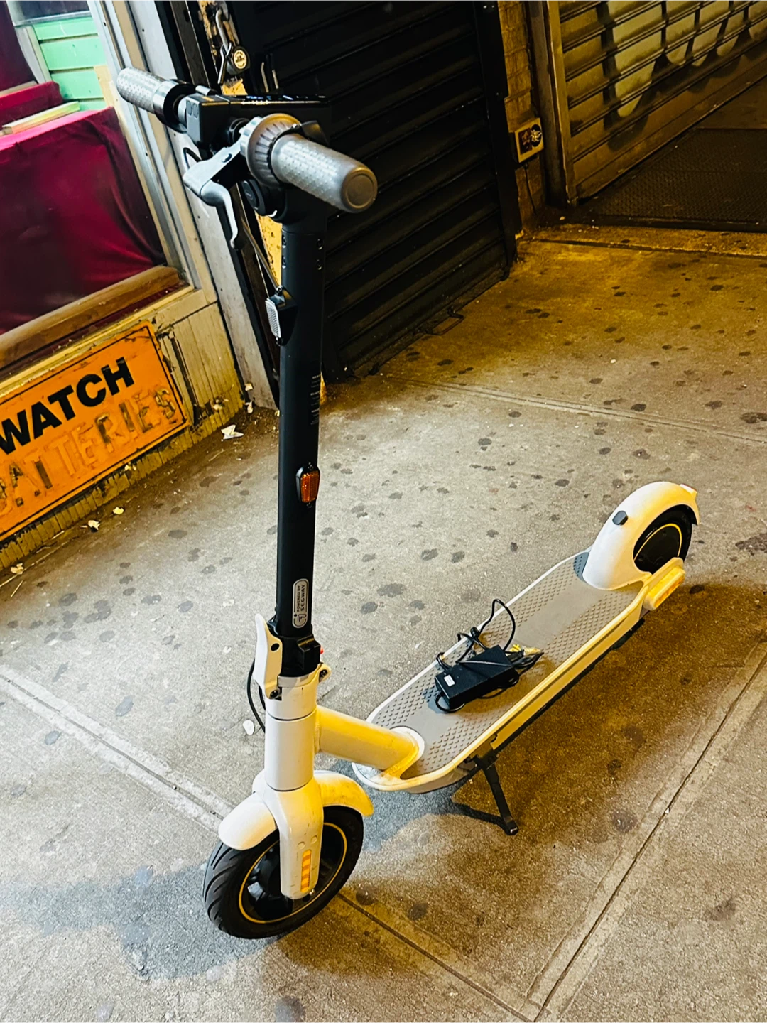 Segway Ninebot E22 Electric Kick Scooter - photo 3