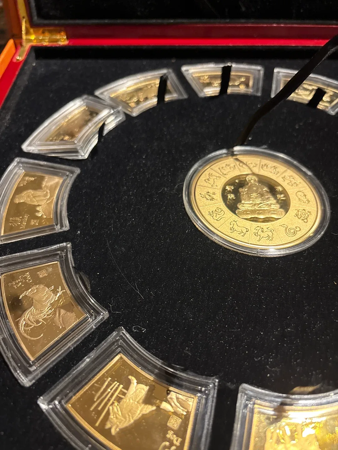 Chinese Zodiac Medallion Set with Box image indicator(6)