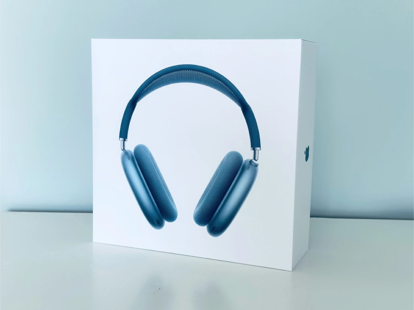 Unopened Authentic AirPods Max Blue + Smart Case