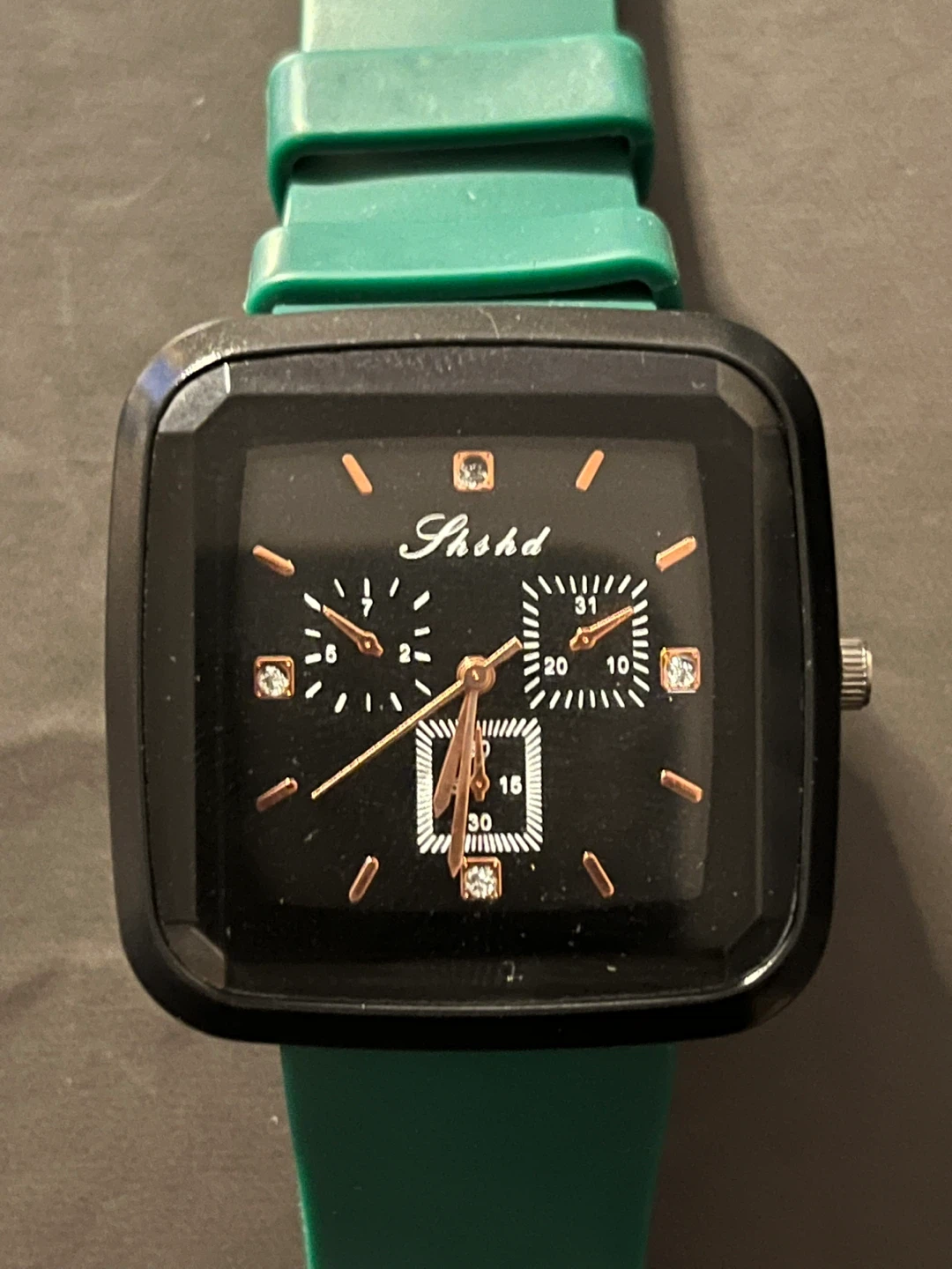 Shshd Green Strap Watch - photo 2