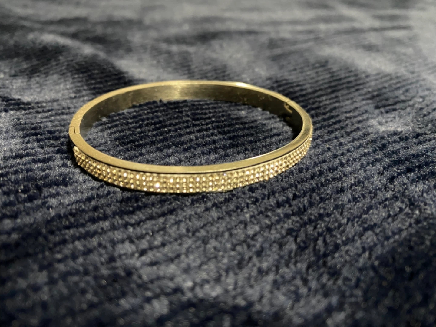 Sparkly Silver Tone Bangle Bracelet ***