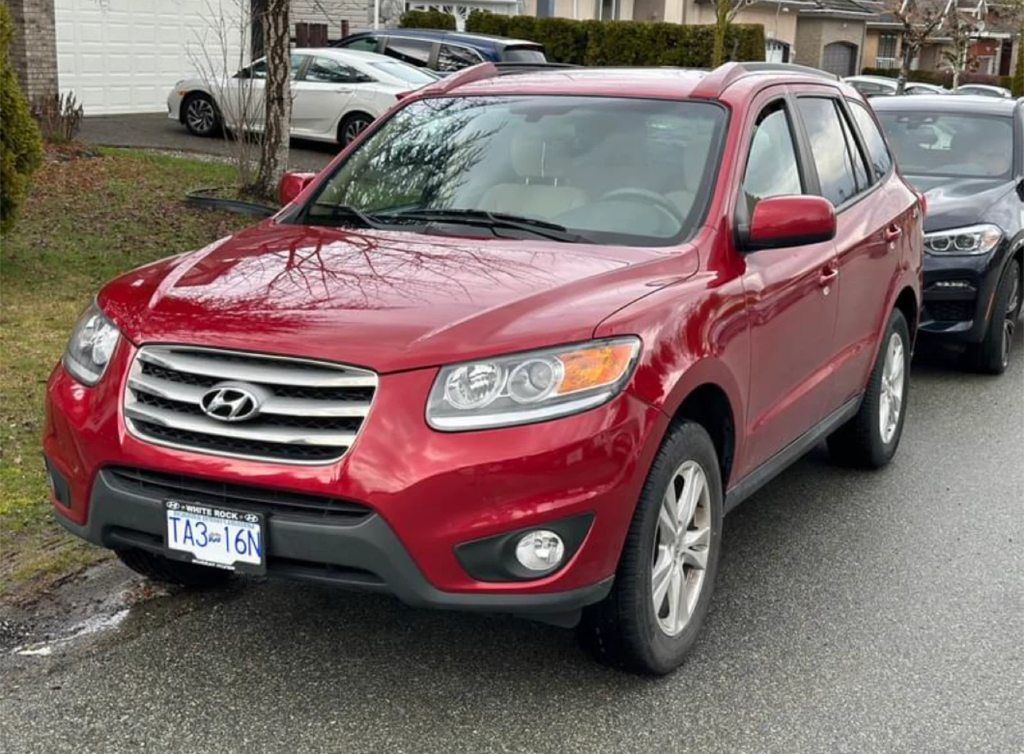 Hyundai Santa Fe SUV - photo 2