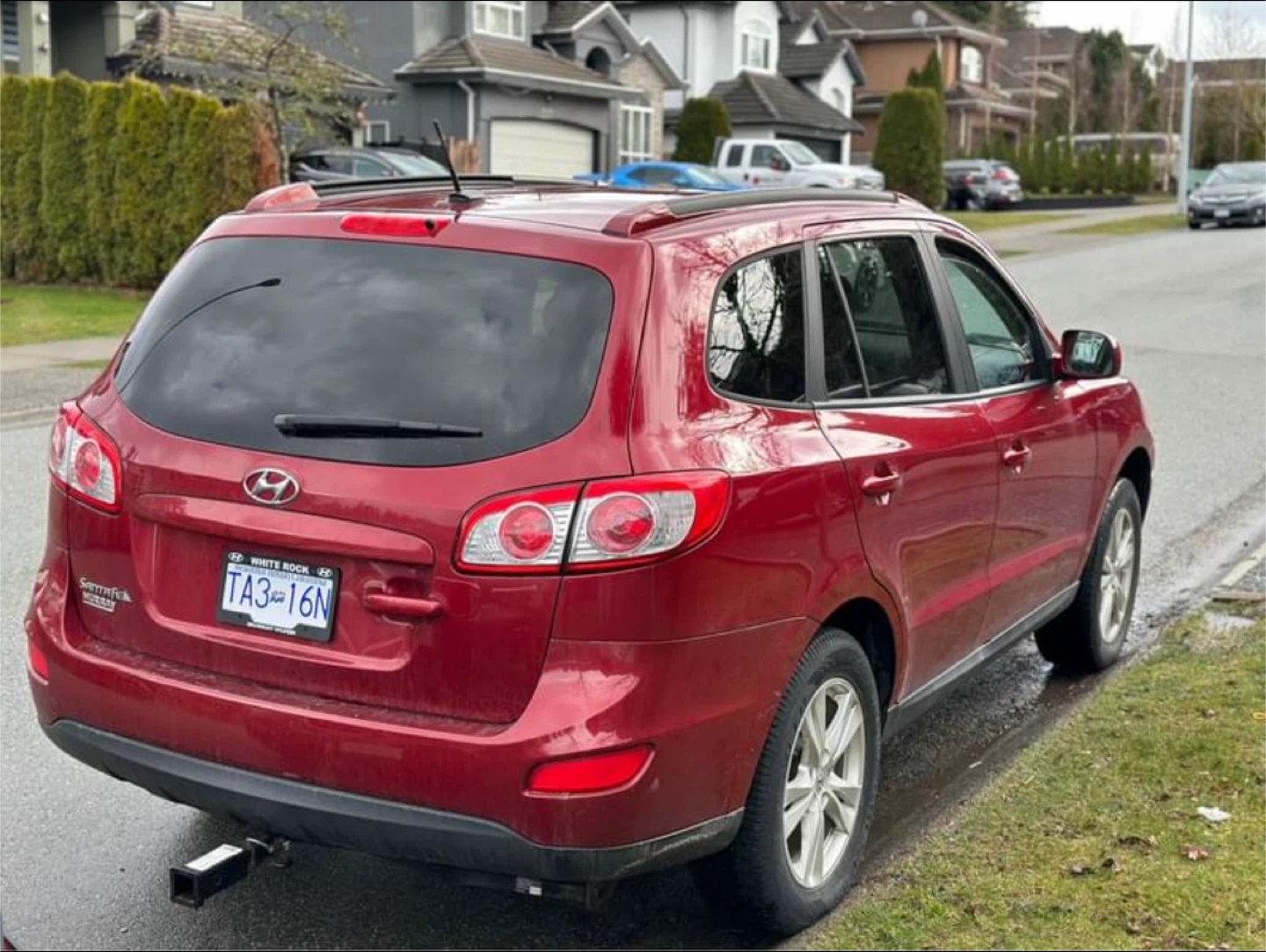Hyundai Santa Fe SUV - photo 3