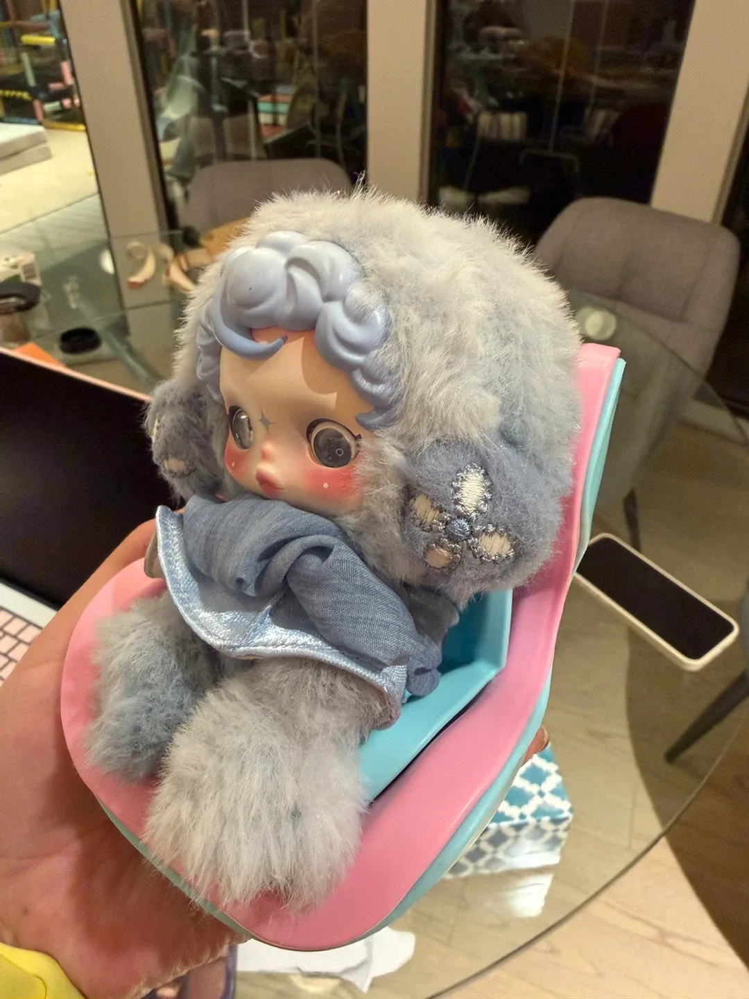 Labubu's car seat image indicator(6)