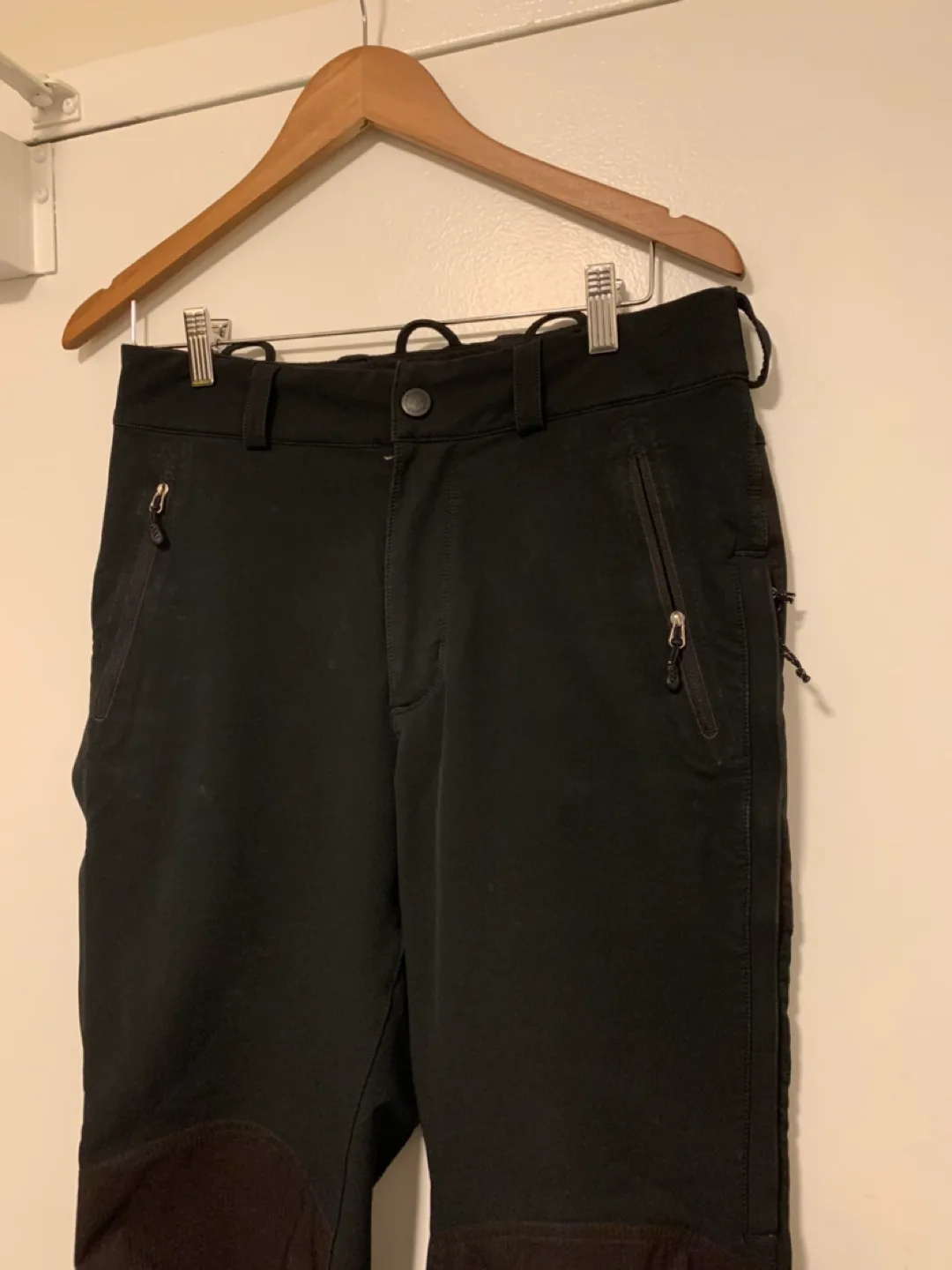 Patagonia outdoor pant image indicator(3)