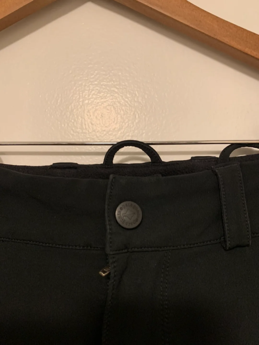 Patagonia outdoor pant image indicator(2)