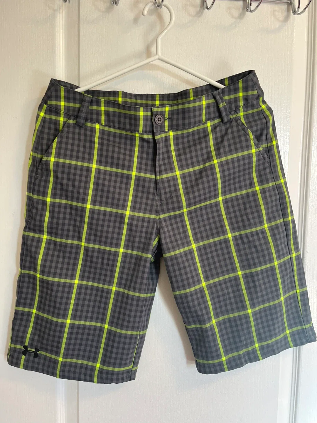 Under Armour YXL Plaid Shorts thumbnail