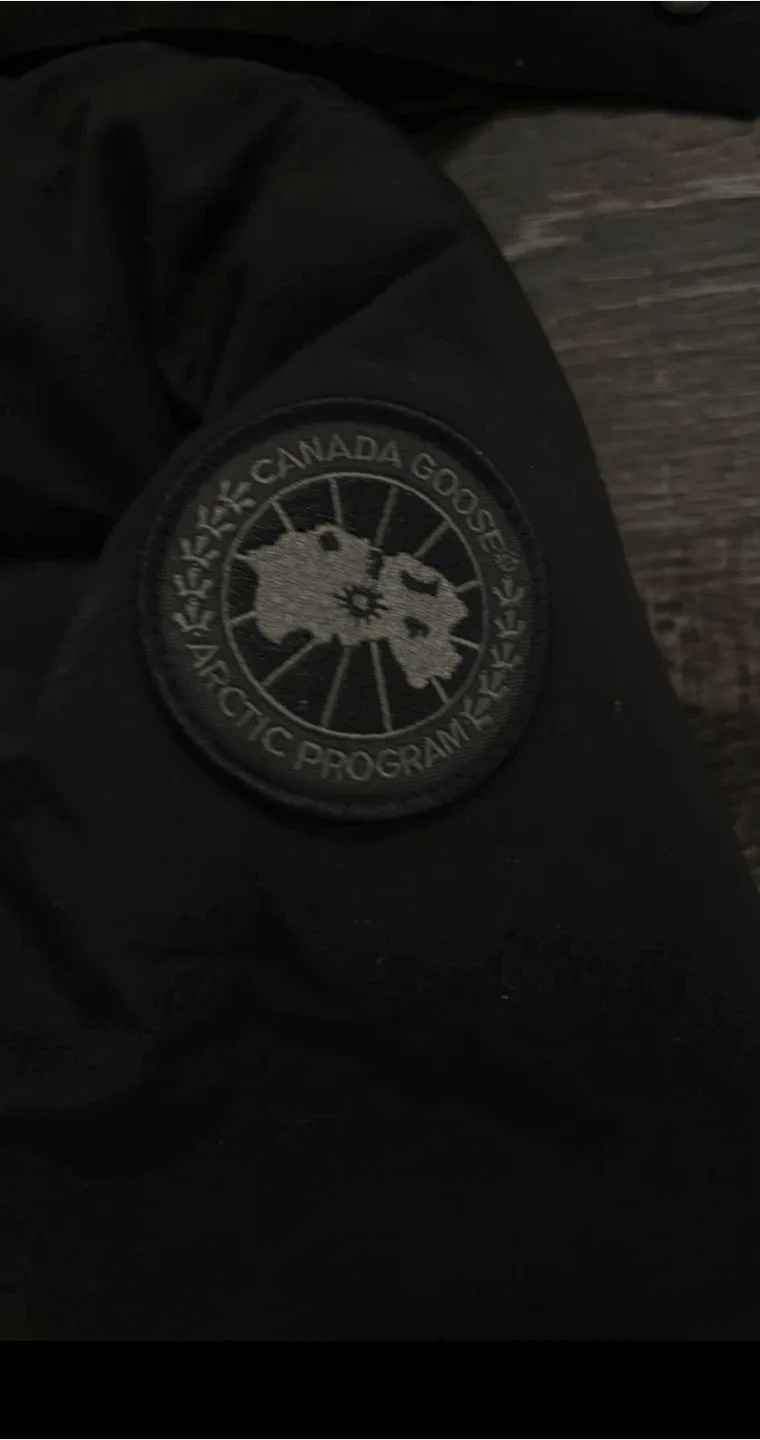 Canada Goose Wyndham Parka Men image indicator(3)