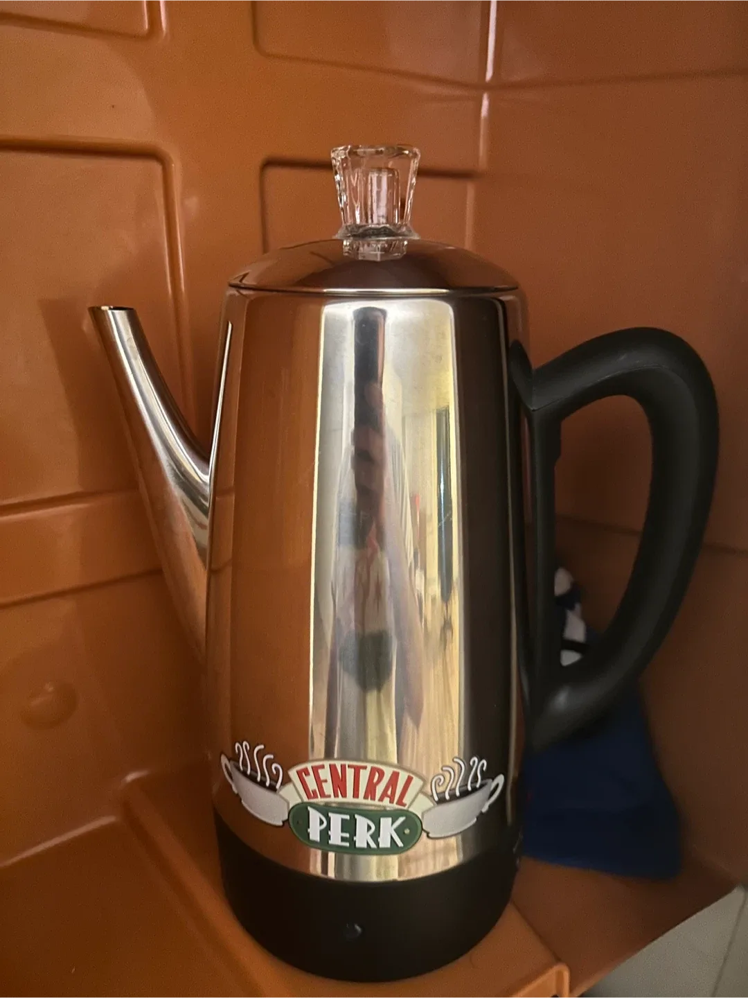 Friends Central Perk Coffee Pot & Mugs thumbnail