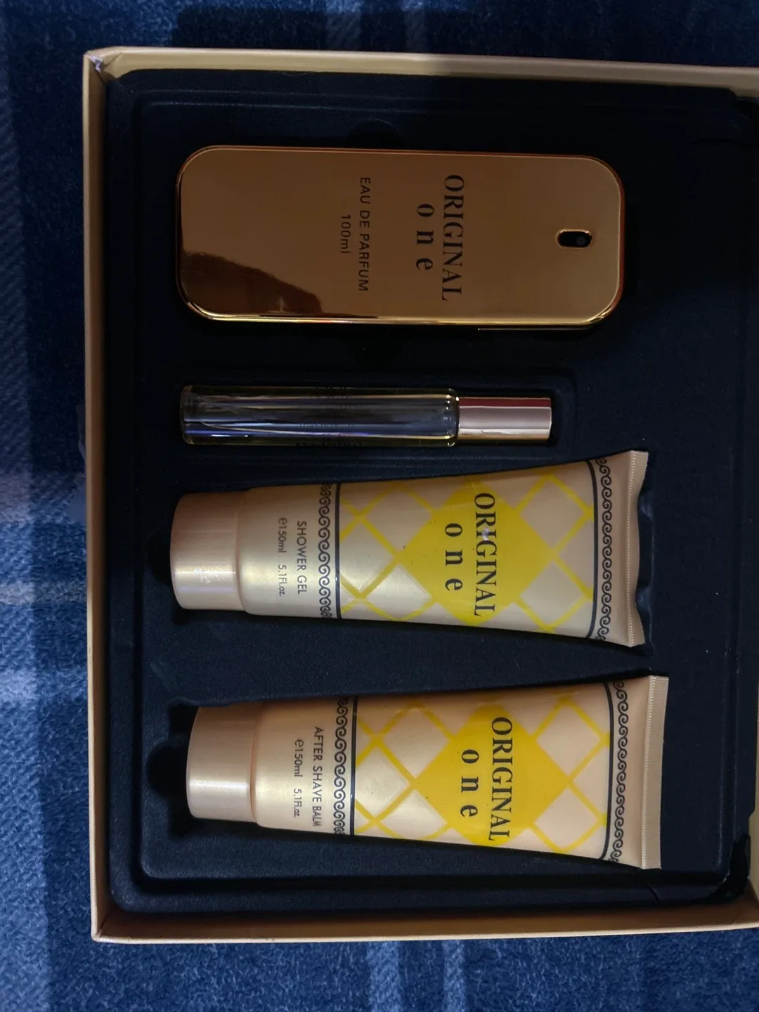Original One cologne Gift Set image indicator(3)