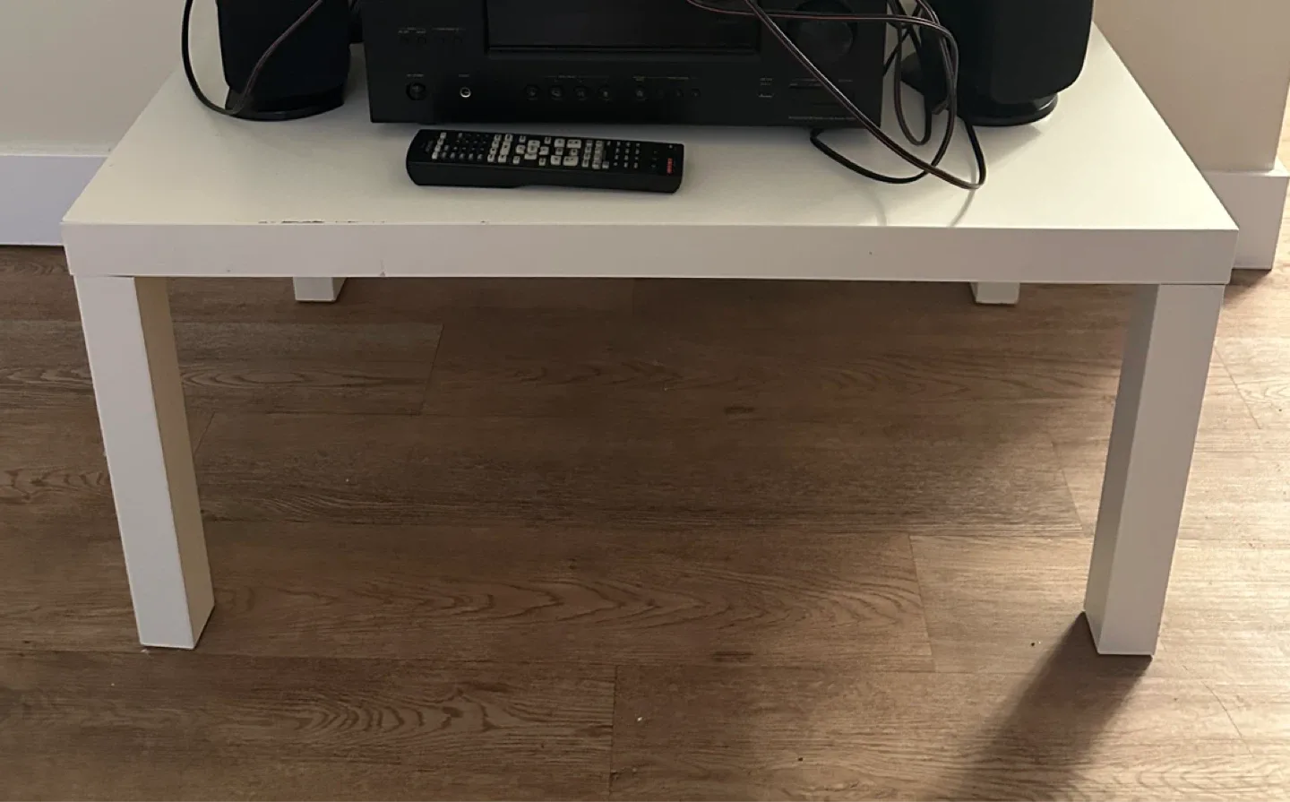 White Coffee Table thumbnail