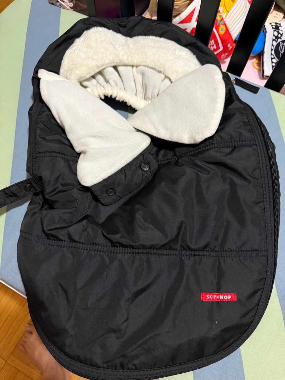 Skip Hop Stroll & Go Three-Season Footmuff - Black
