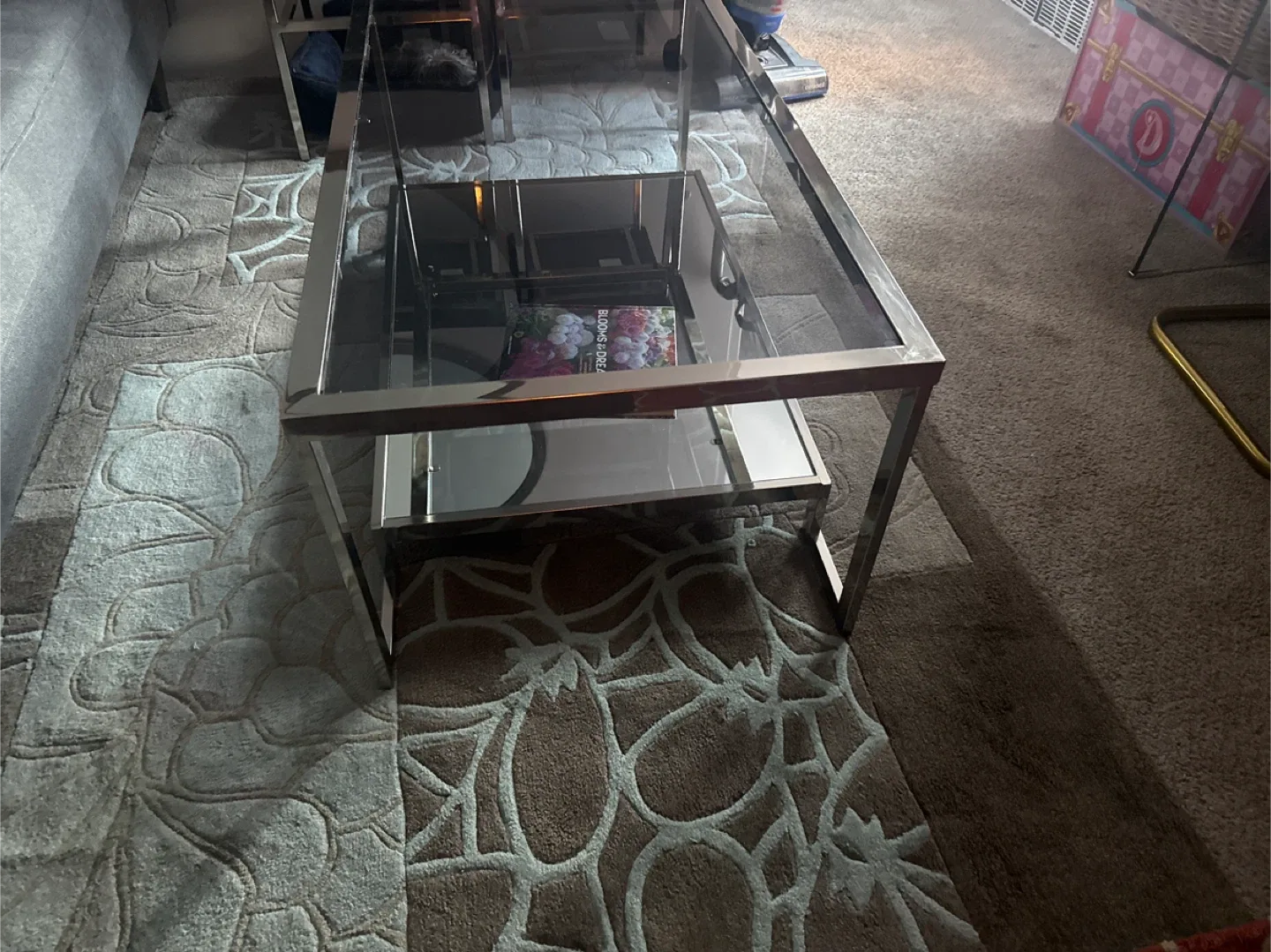 Glass Coffee Table image indicator(3)