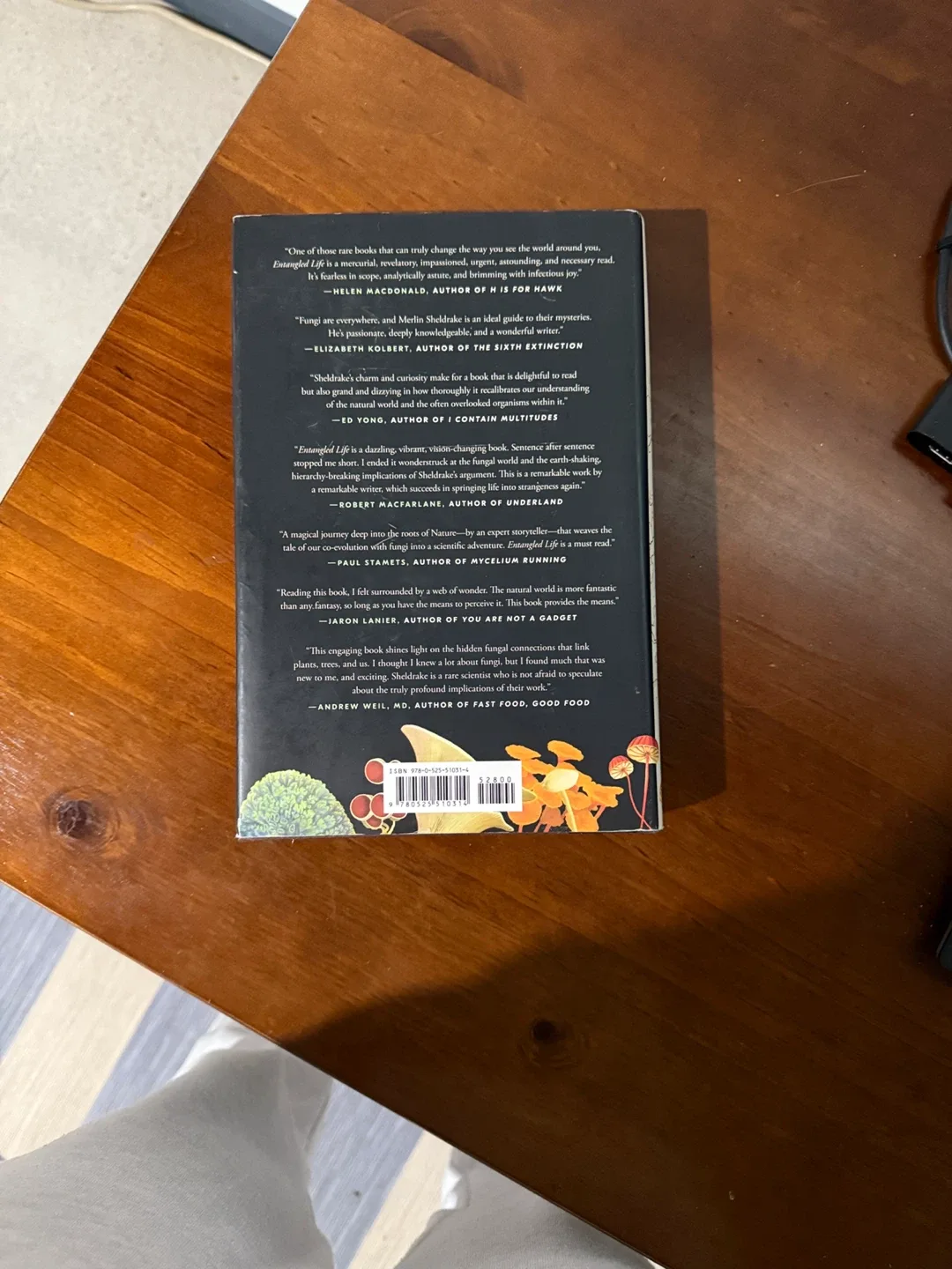 Entangled Life: How Fungi Change Our Worlds Book image indicator(2)