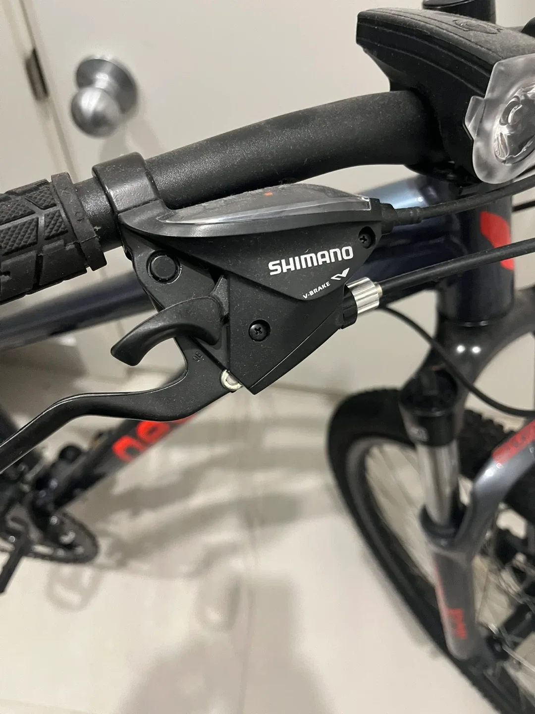 Devinci Mountain Bike - Shimano Components image indicator(3)