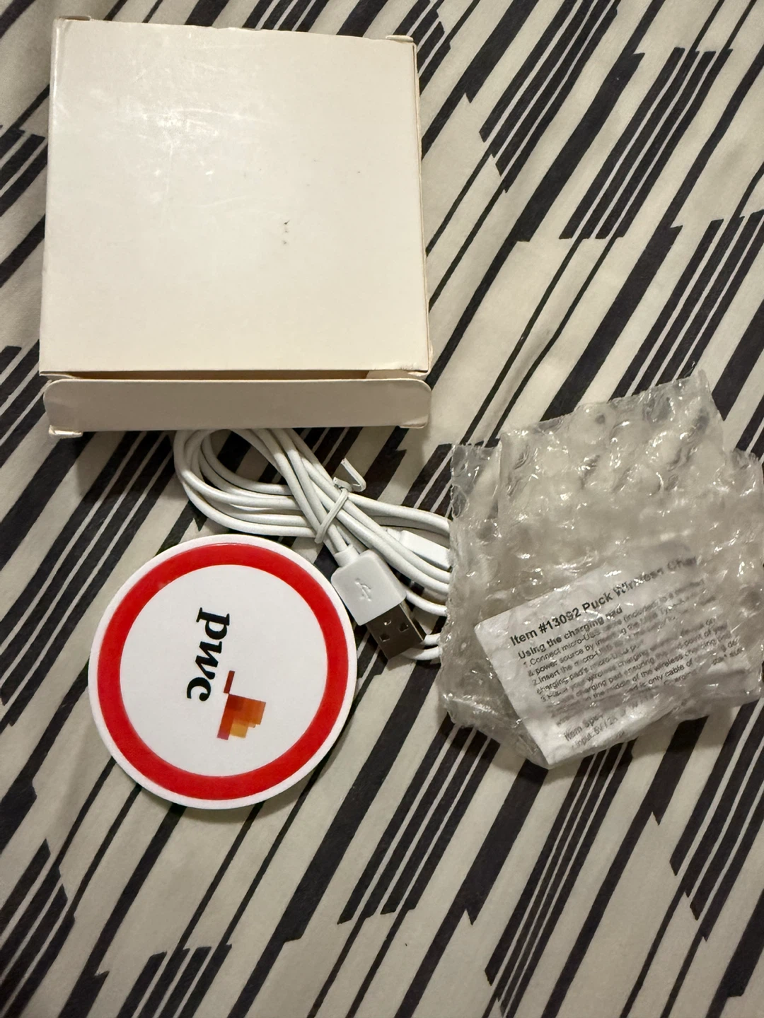 Wireless Charging Pad - New - photo 2