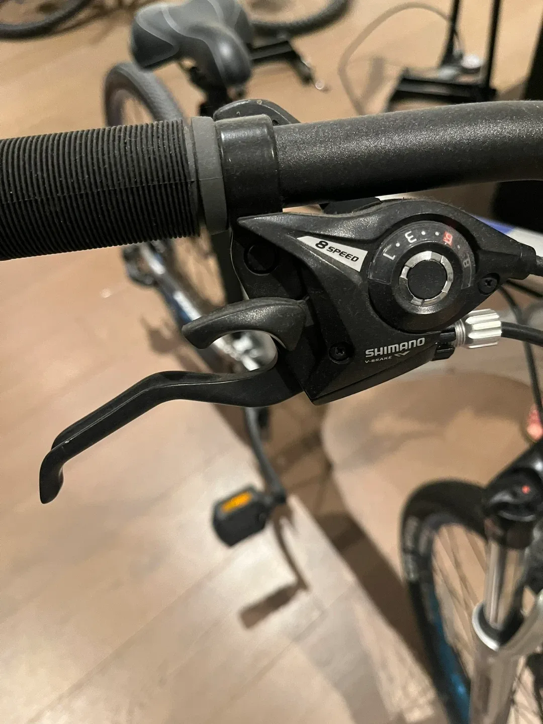 Alite 350 Mountain Bike - Silver/Blue image indicator(4)