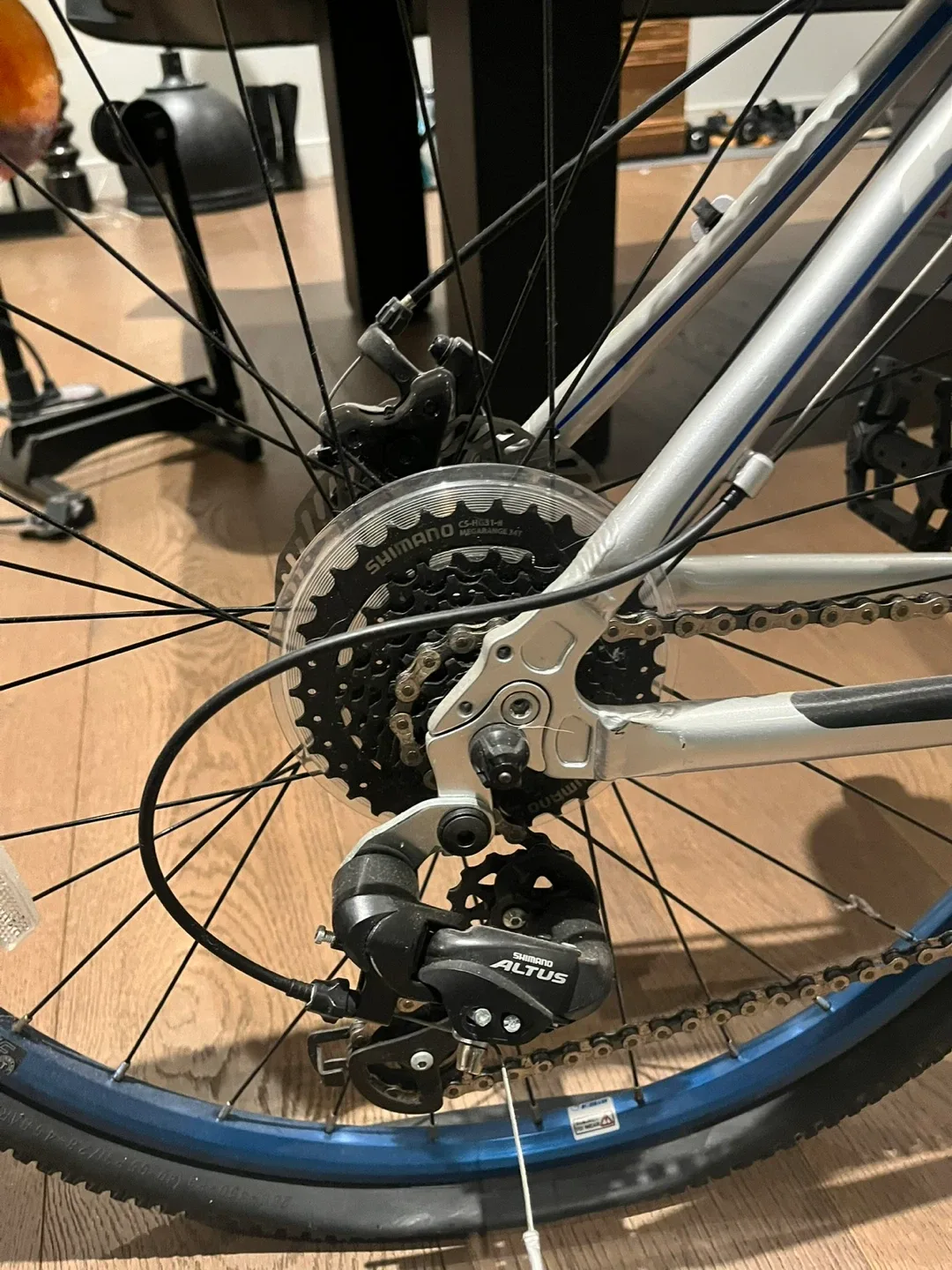 Alite 350 Mountain Bike - Silver/Blue image indicator(3)