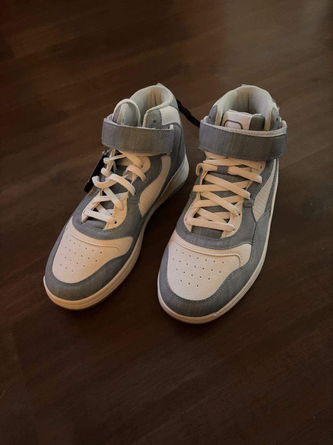 New Boys Shoes size 7