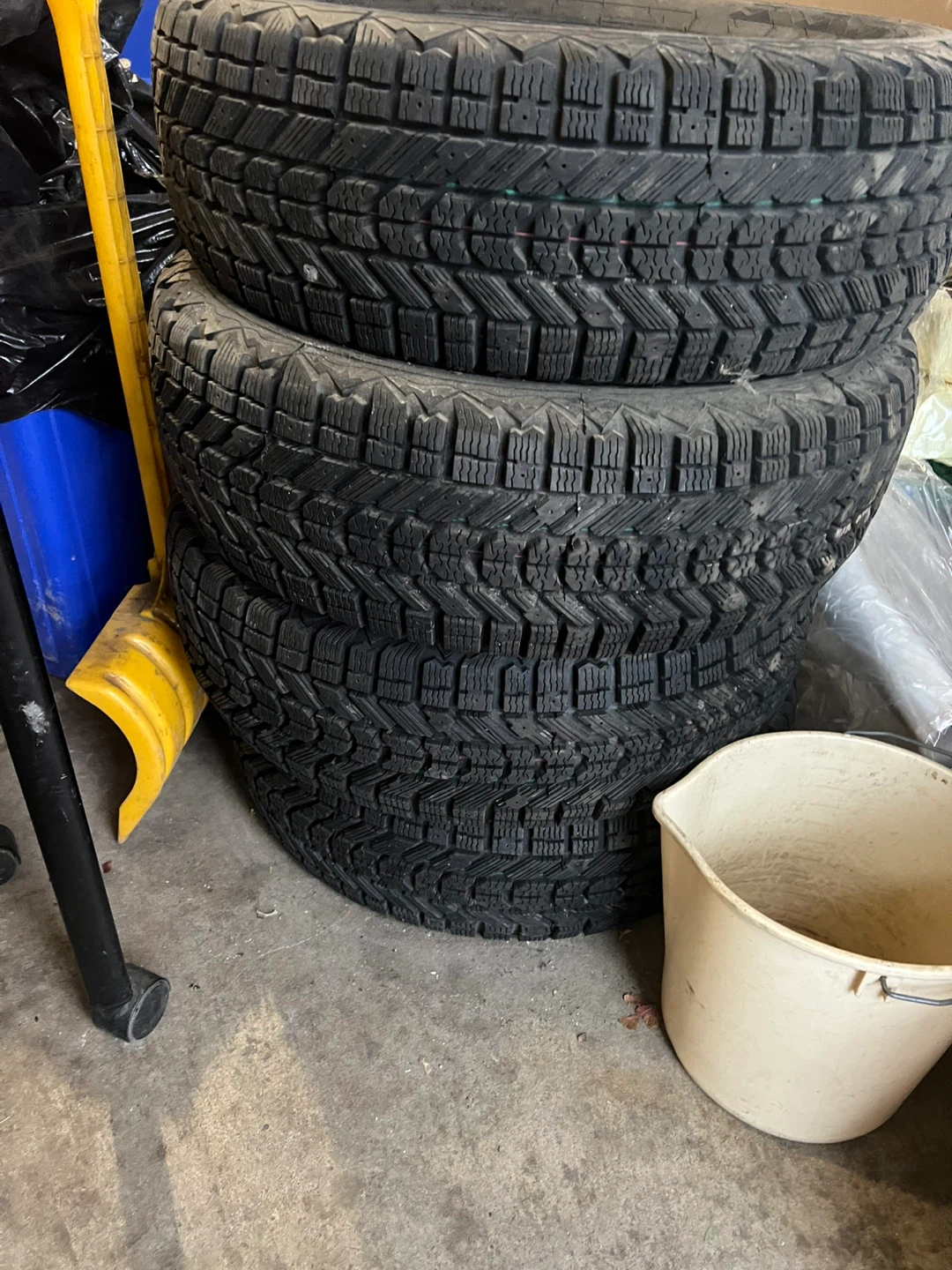 Set of 4 Winter Tires - 205/65R15