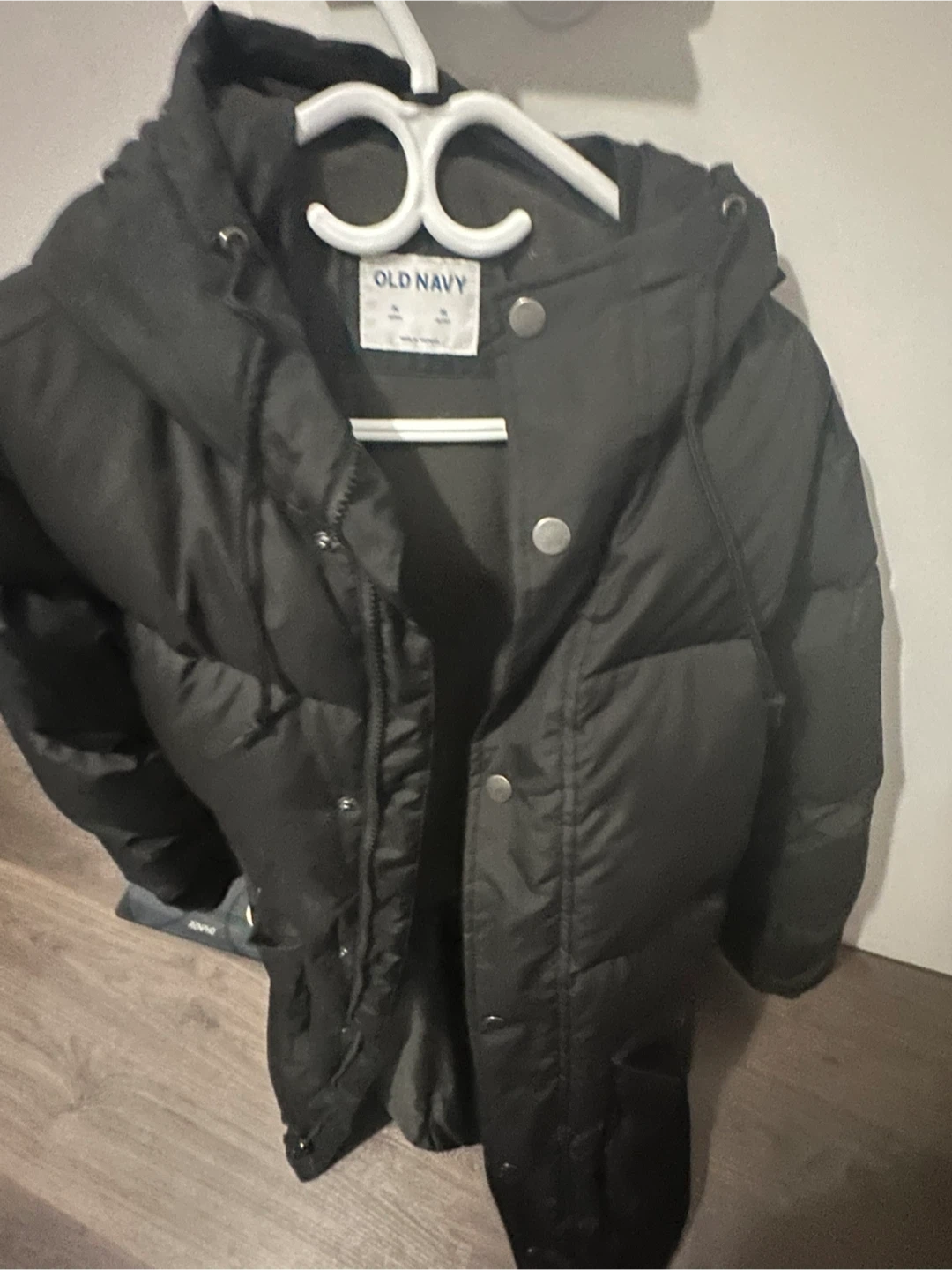 Old Navy Black Puffer Coat - Size M - photo 2