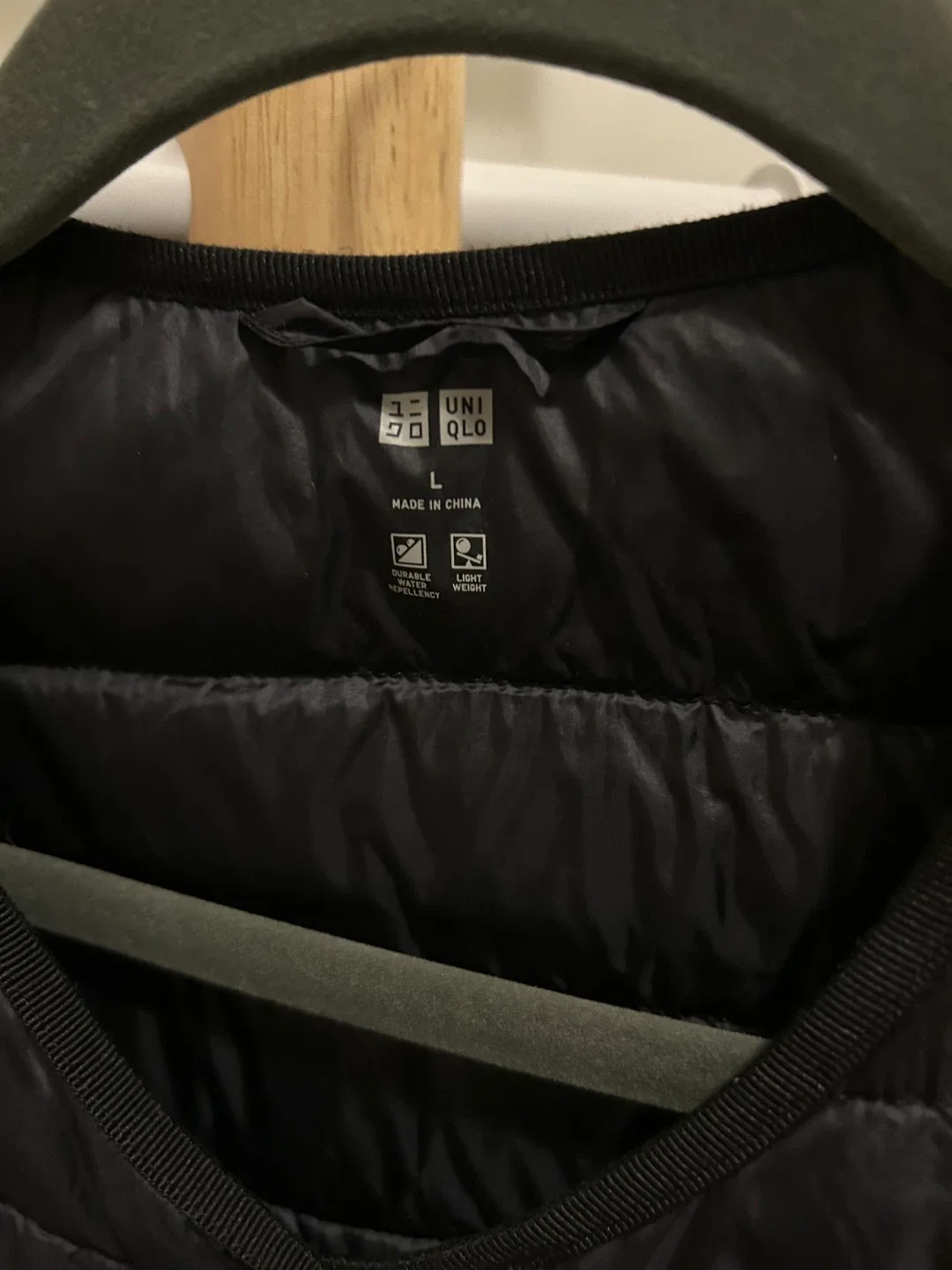 Uniqlo Ultra Light Down Vest image indicator(3)