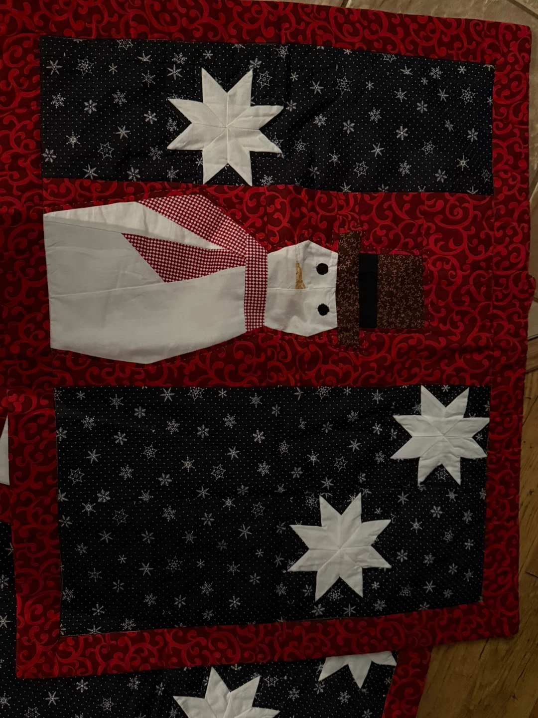 Double/Queen Christmas Quilt with Two Pillow Shams - photo 4