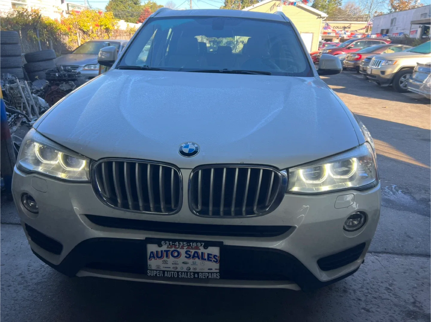 White BMW X3 SUV image indicator(7)