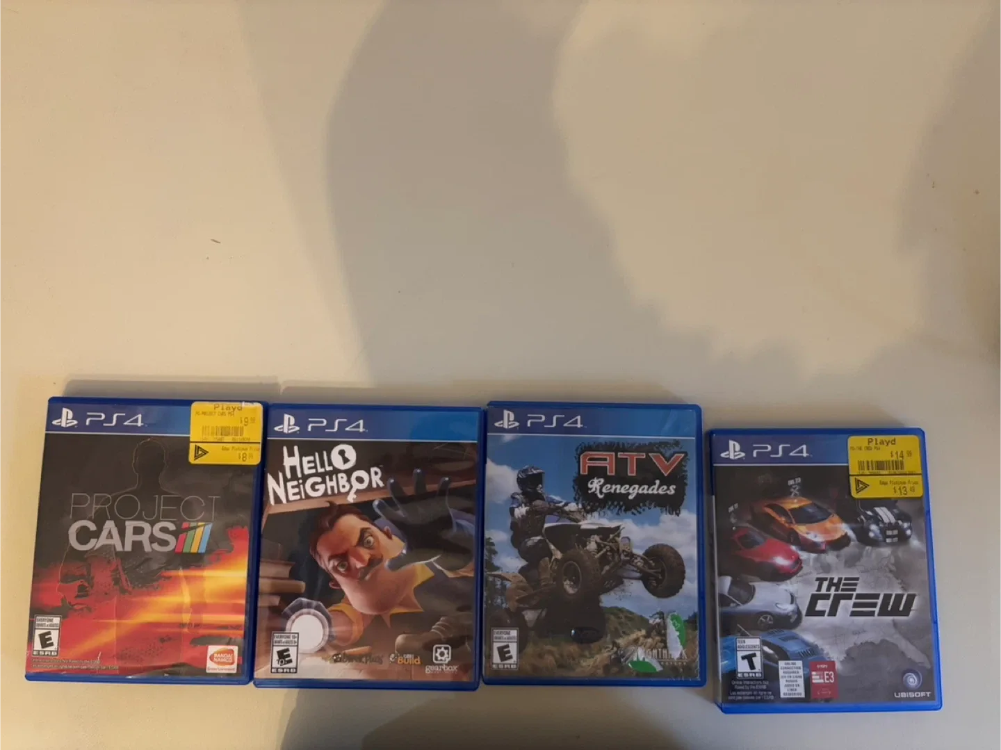 PS4 Games & Controllers image indicator(4)