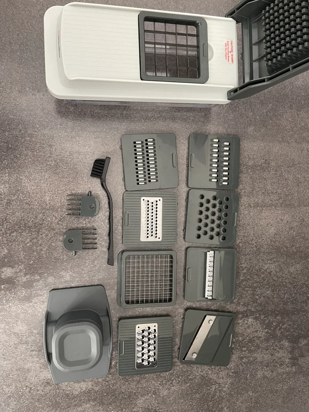 Multi-Function Vegetable Chopper & Slicer Set image indicator(2)