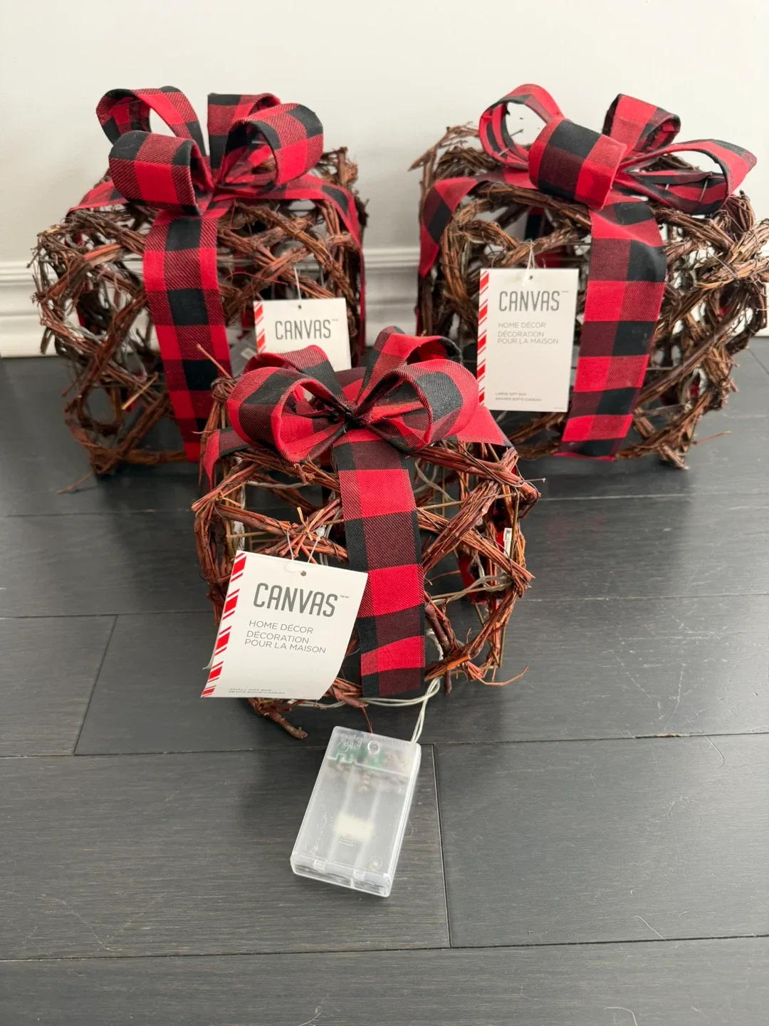 CANVAS Home Decor - Set of 3 (Brand new) image indicator(2)